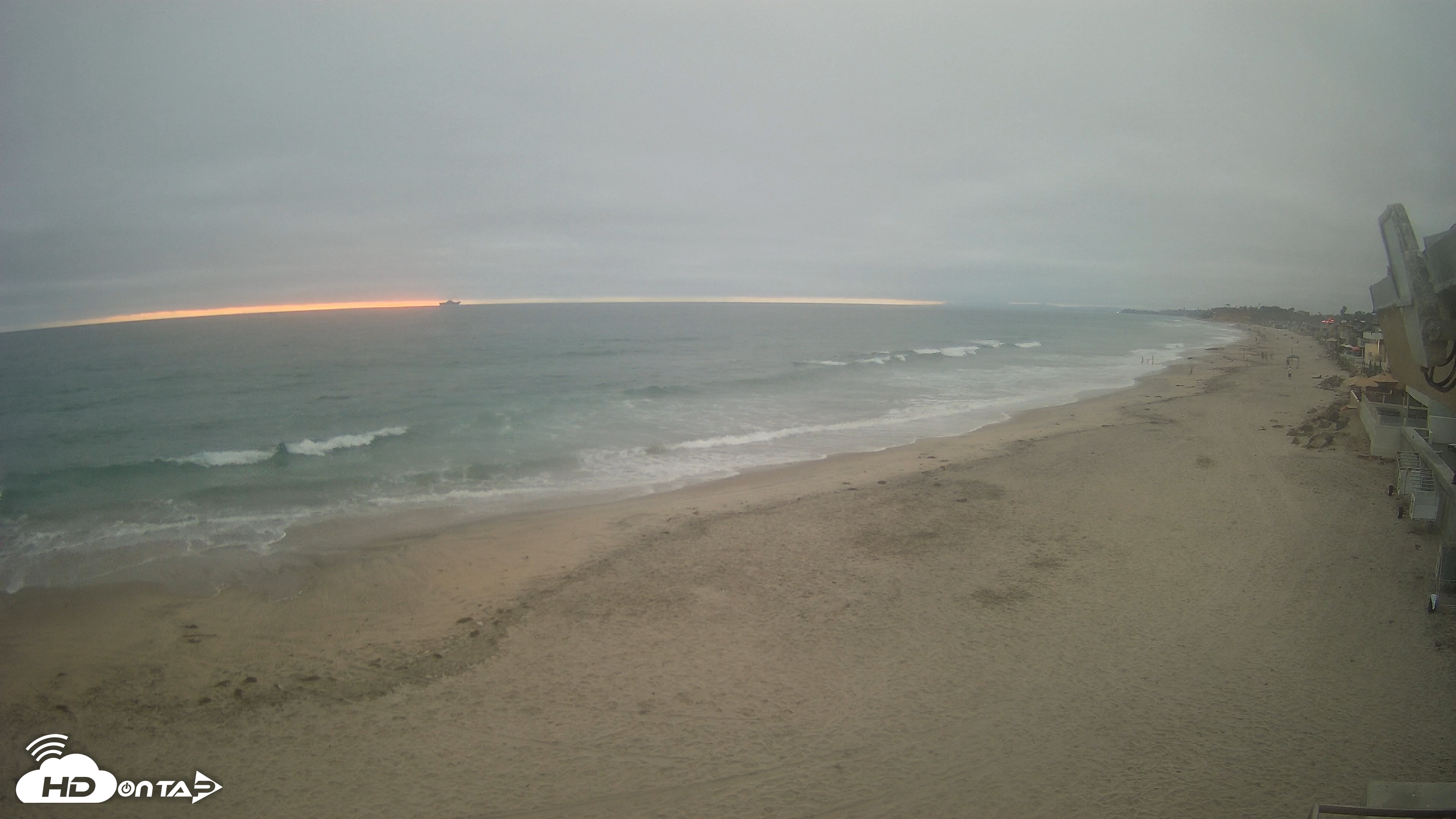 Snapshot of 17th St. Del Mar Beach - 4K NW View Live Cam taken Jun 27, 2026, 8:02pm PDT