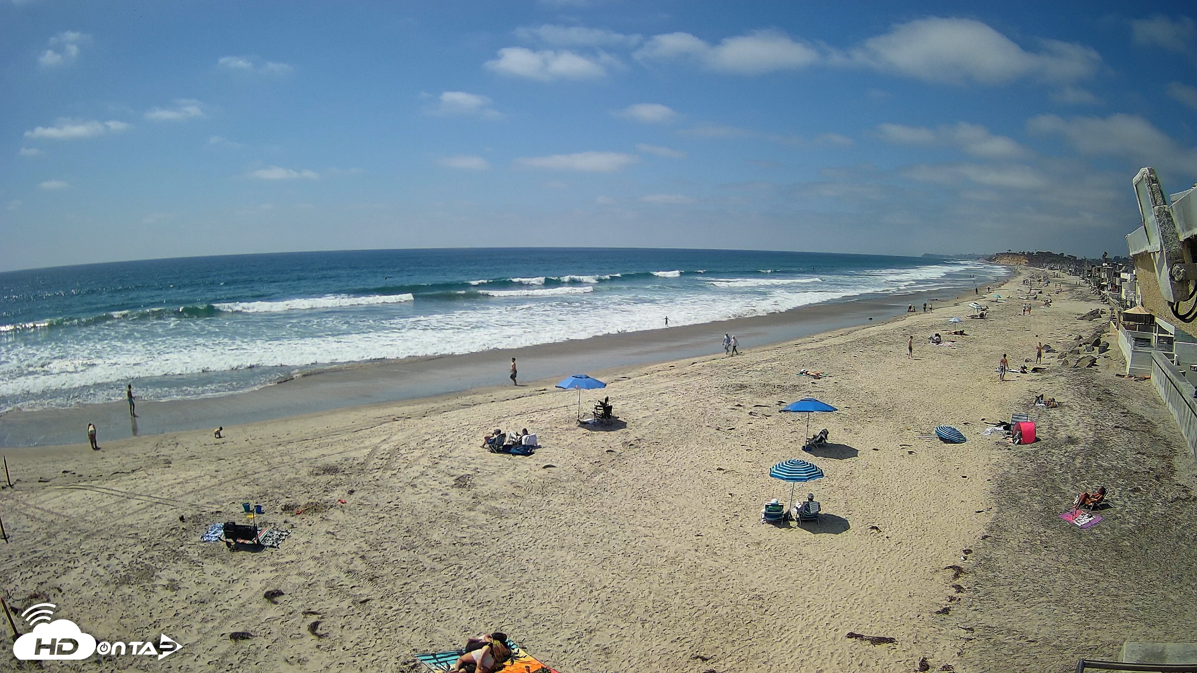 Snapshot of 17th St. Del Mar Beach - 4K NW View Live Cam taken May 21, 2026, 3:04pm PDT