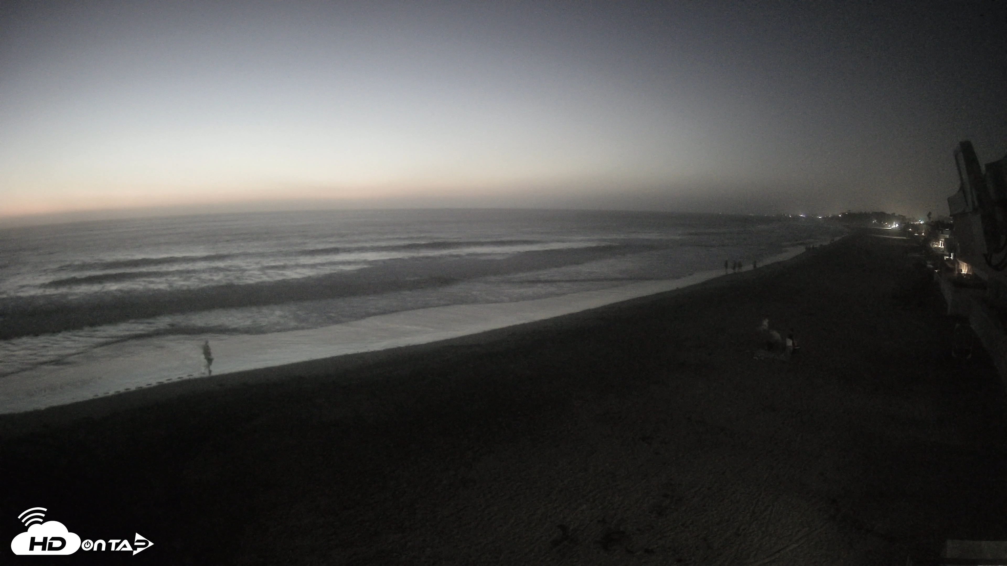 Snapshot of 17th St. Del Mar Beach - 4K NW View Live Cam taken Sep 11, 2026, 7:40pm PDT