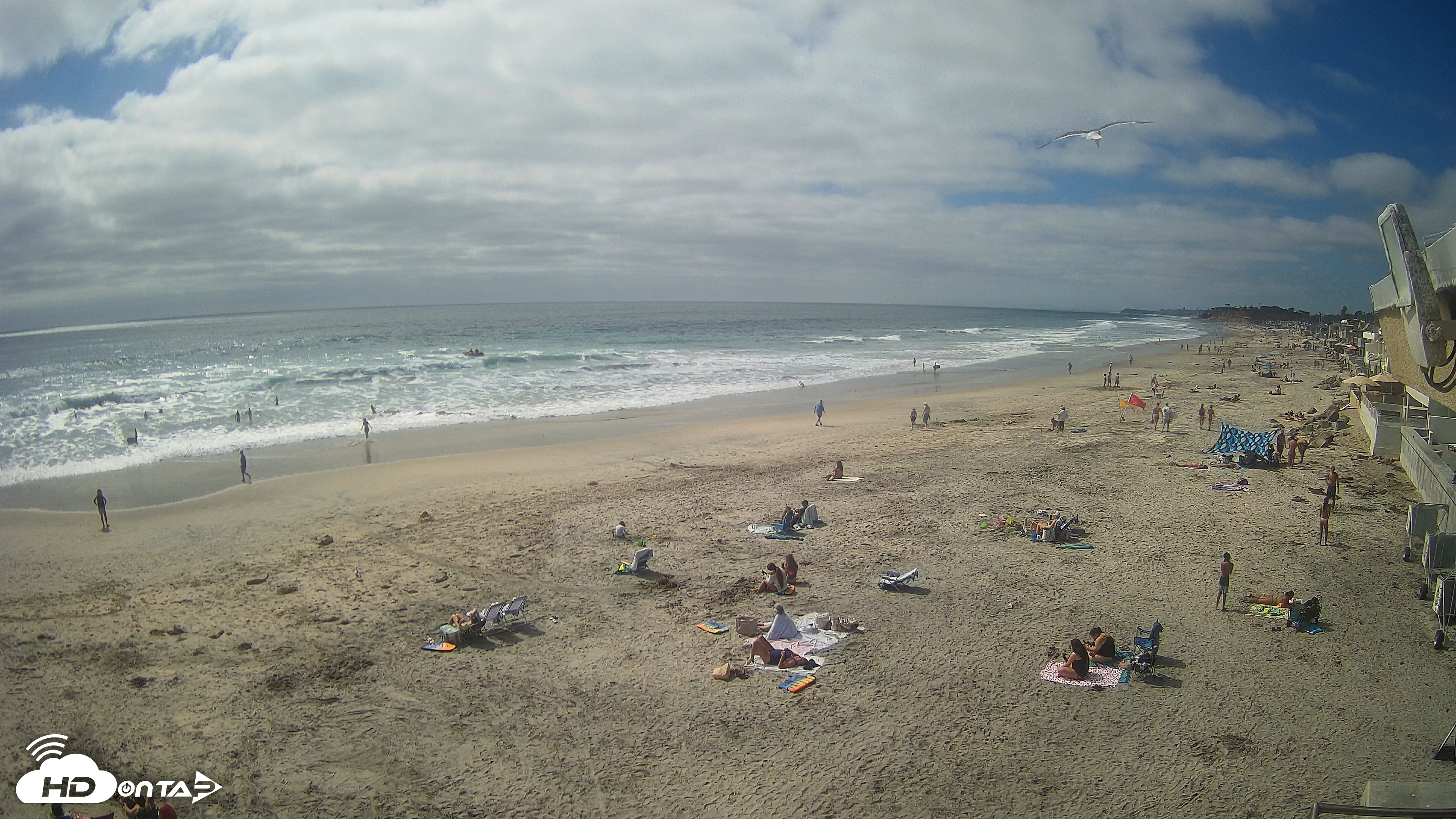 Snapshot of 17th St. Del Mar Beach - 4K NW View Live Cam taken Jun 17, 2026, 4:06pm PDT