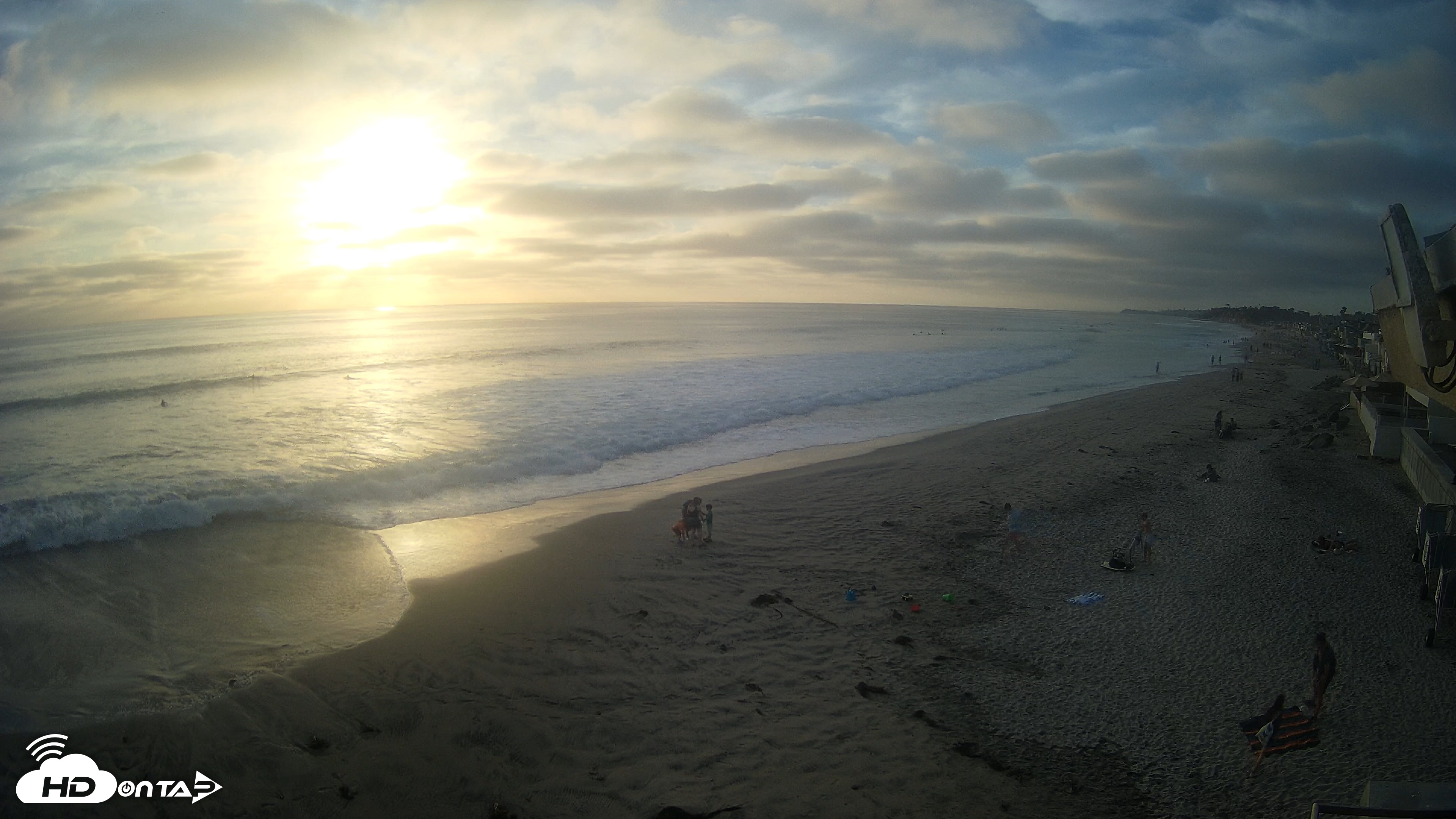 Snapshot of 17th St. Del Mar Beach - 4K NW View Live Cam taken Jun 11, 2026, 7:27pm PDT