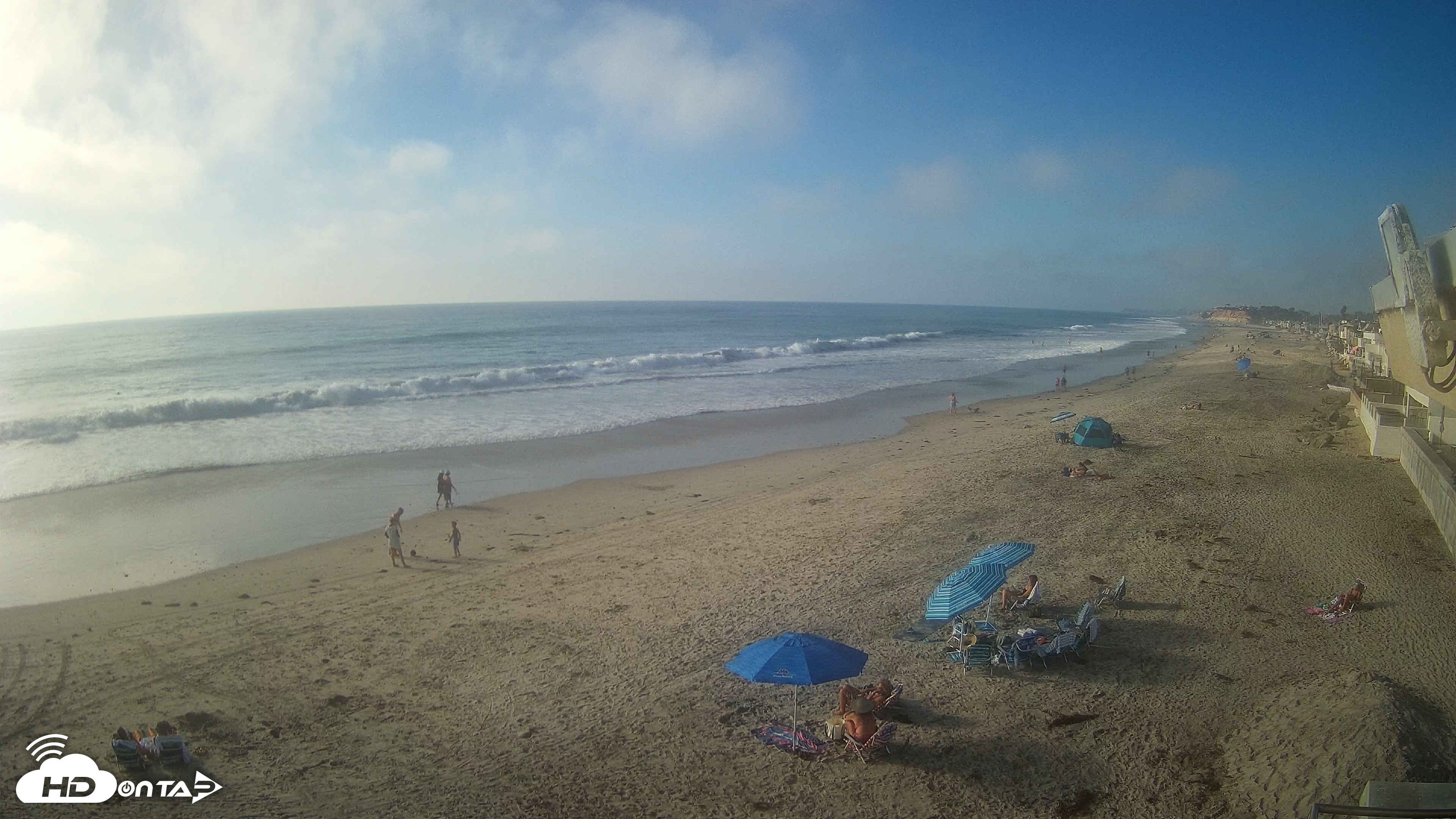 Snapshot of 17th St. Del Mar Beach - 4K NW View Live Cam taken Oct 8, 2026, 4:30pm PDT