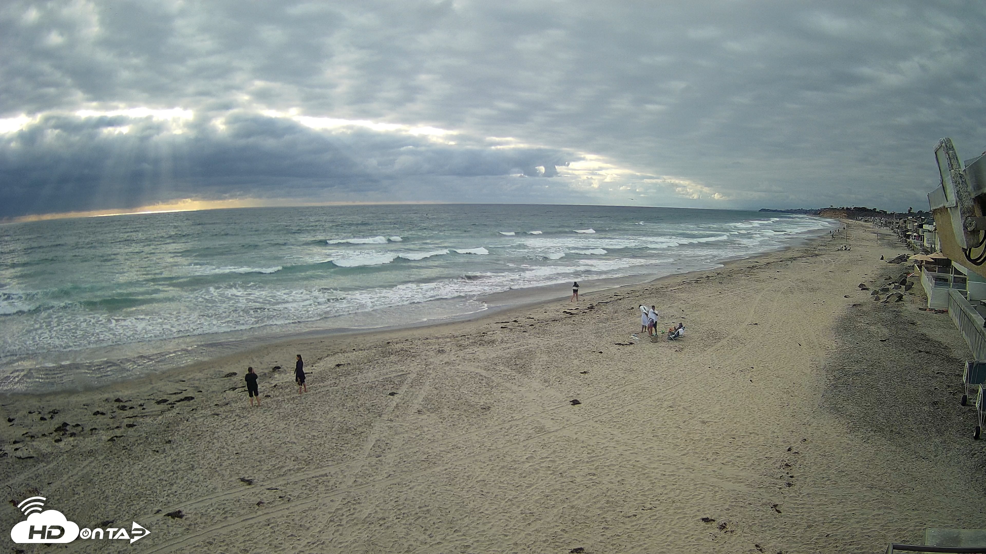 Snapshot of 17th St. Del Mar Beach - 4K NW View Live Cam taken May 26, 2026, 6:13pm PDT