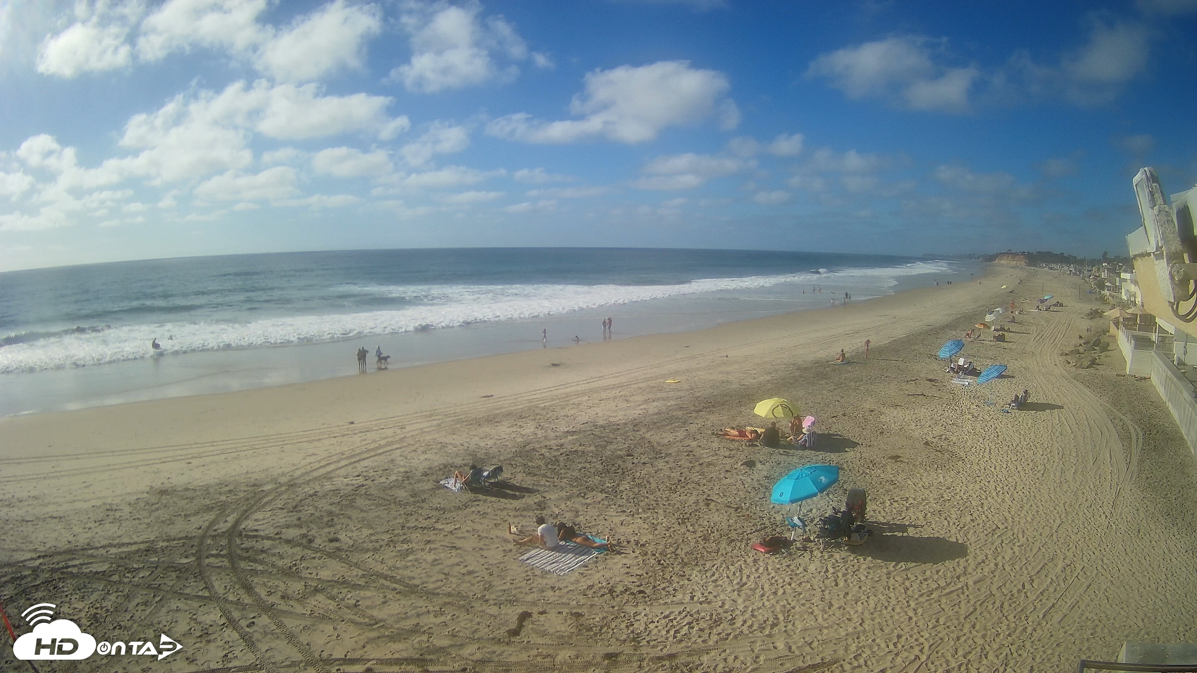 Snapshot of 17th St. Del Mar Beach - 4K NW View Live Cam taken Sep 28, 2026, 4:18pm PDT