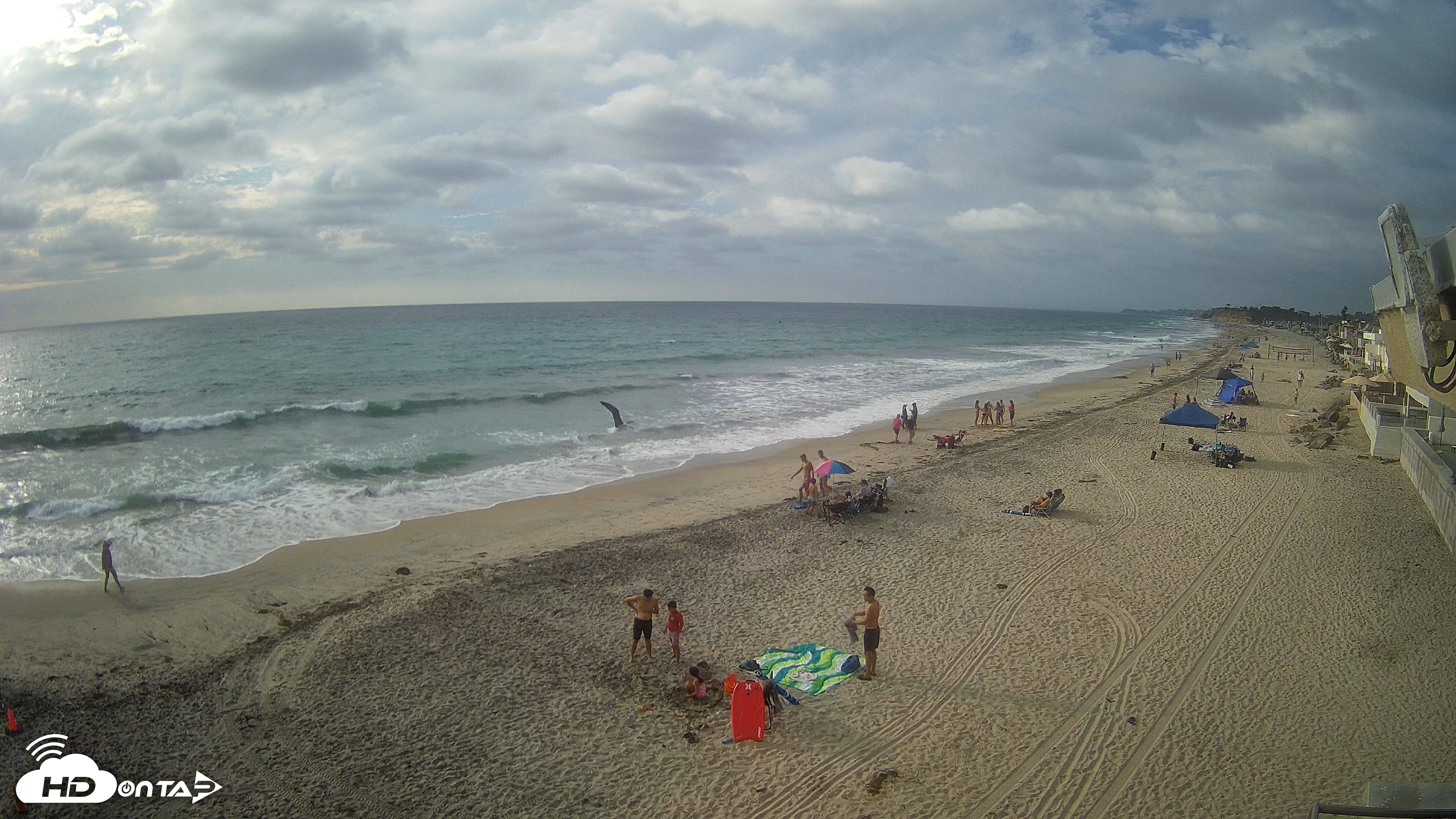 Snapshot of 17th St. Del Mar Beach - 4K NW View Live Cam taken Sep 20, 2026, 5:06pm PDT