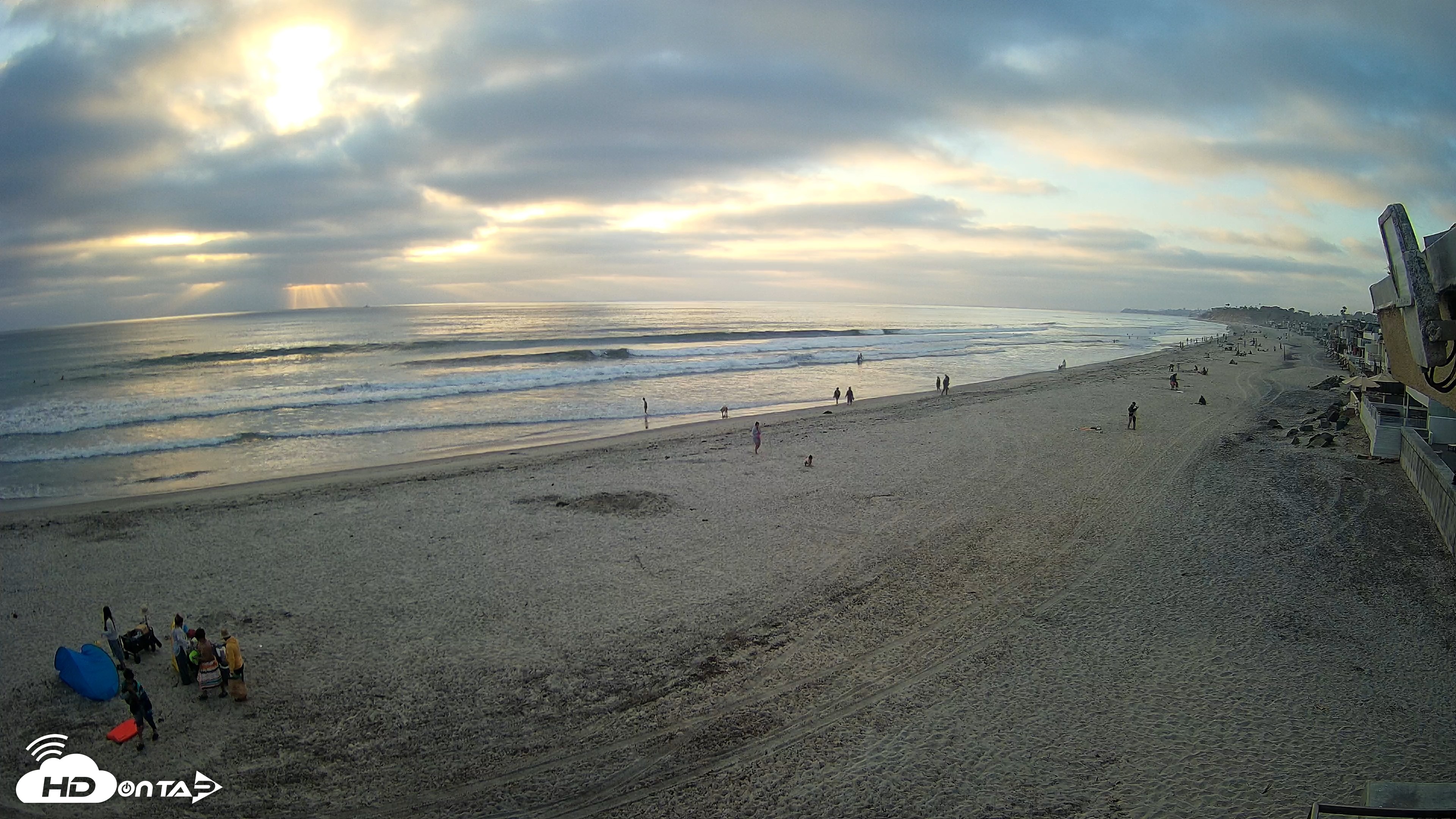 Snapshot of 17th St. Del Mar Beach - 4K NW View Live Cam taken May 9, 2026, 7:12pm PDT