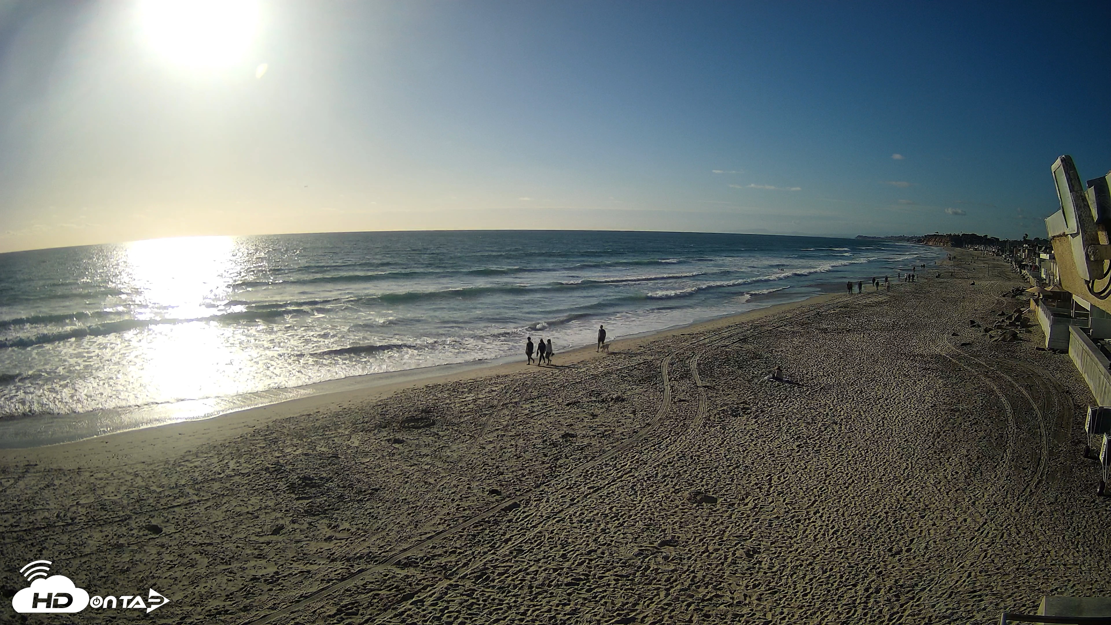 Snapshot of 17th St. Del Mar Beach - 4K NW View Live Cam taken May 28, 2026, 6:09pm PDT