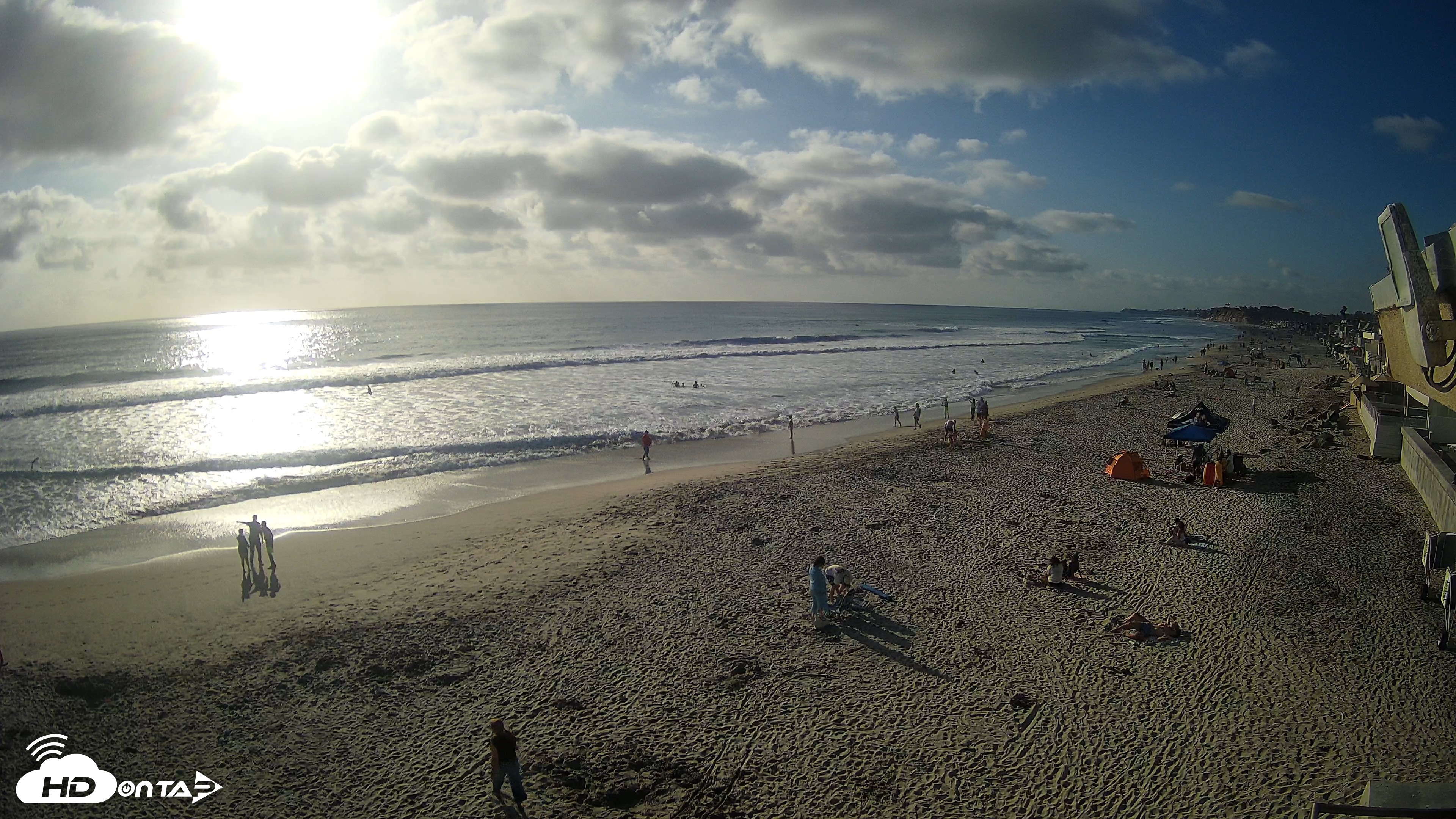 Snapshot of 17th St. Del Mar Beach - 4K NW View Live Cam taken Jun 7, 2026, 6:12pm PDT