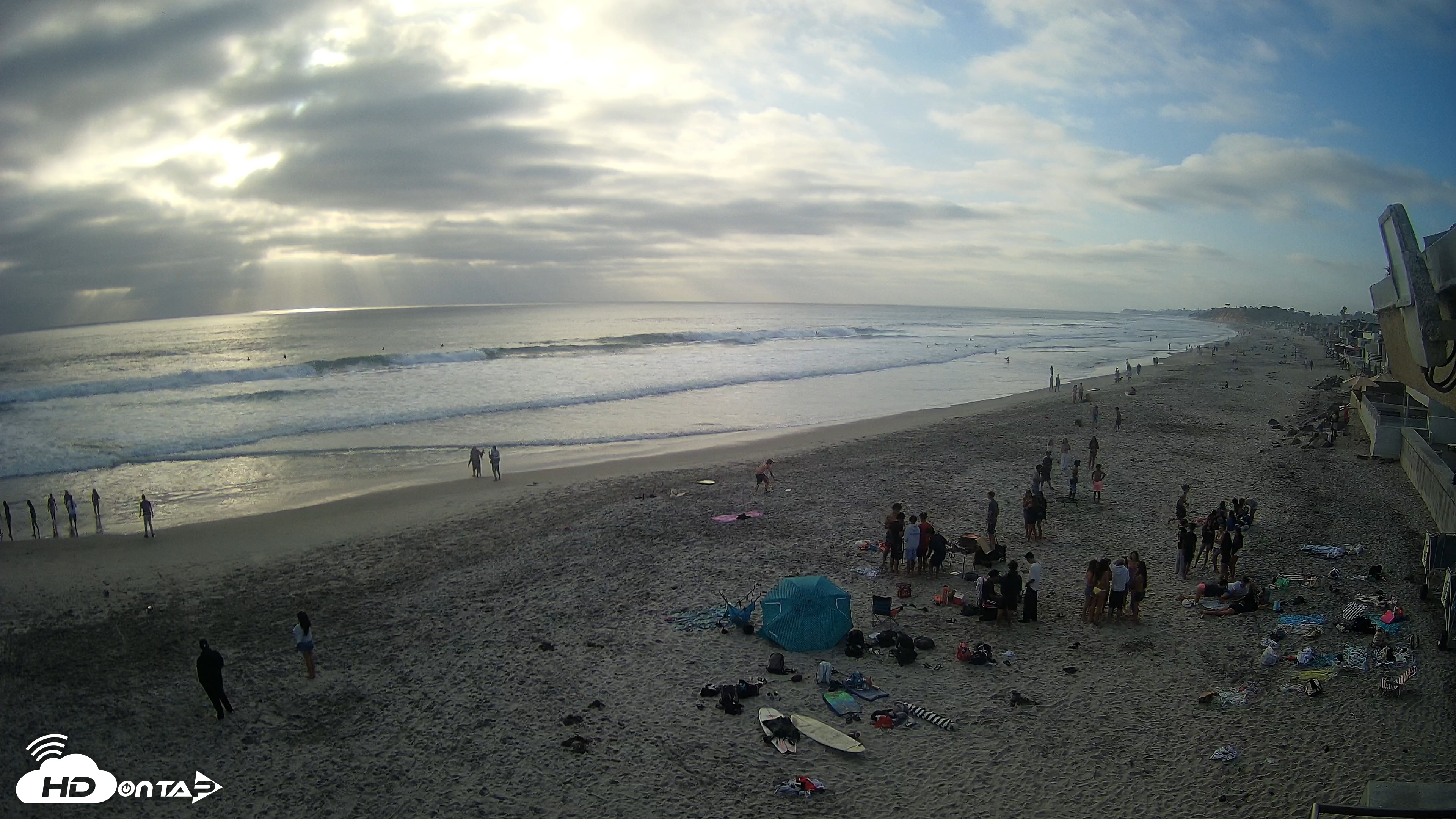 Snapshot of 17th St. Del Mar Beach - 4K NW View Live Cam taken Jun 5, 2026, 6:41pm PDT