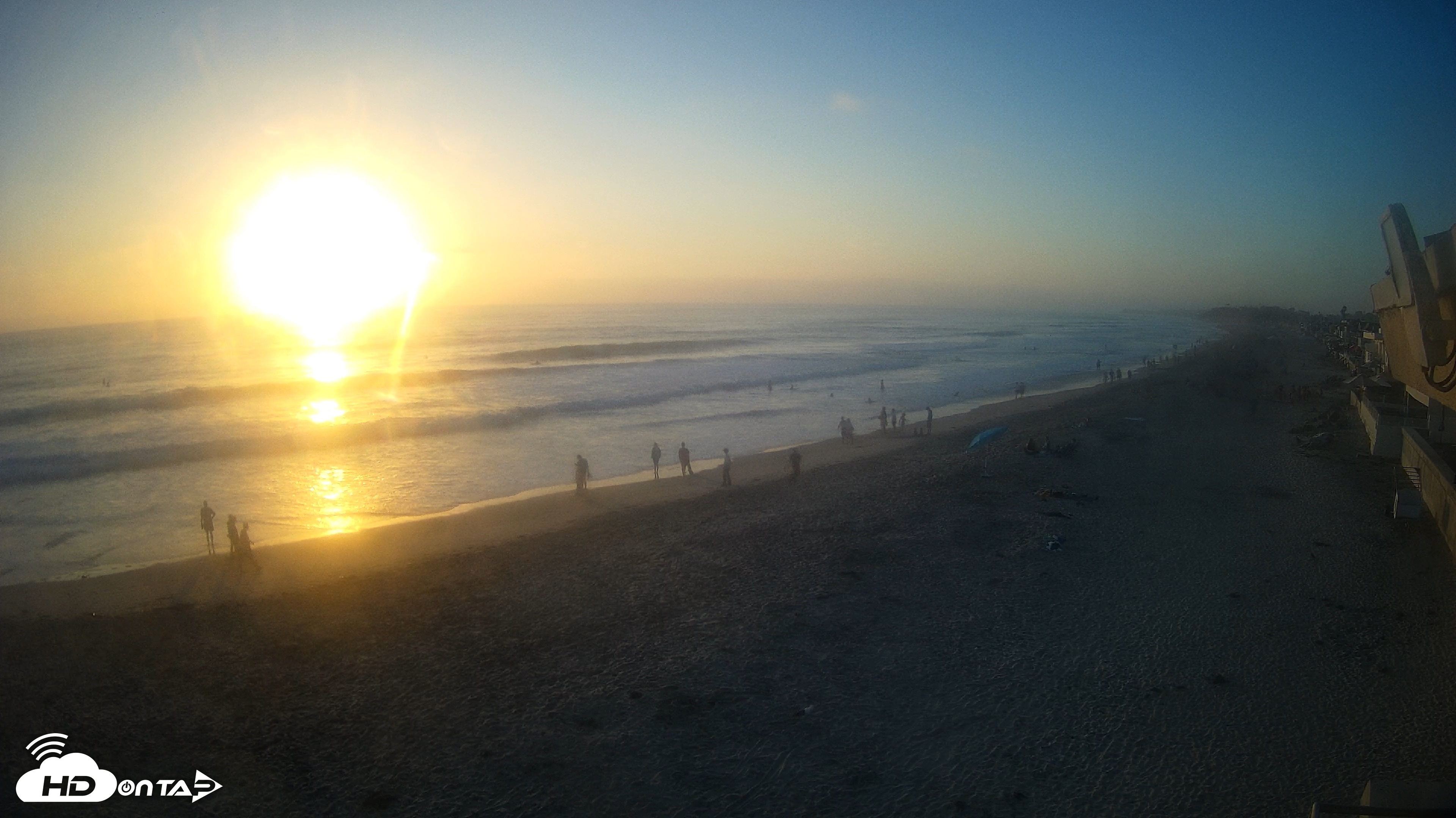 Snapshot of 17th St. Del Mar Beach - 4K NW View Live Cam taken Jul 31, 2026, 7:32pm PDT