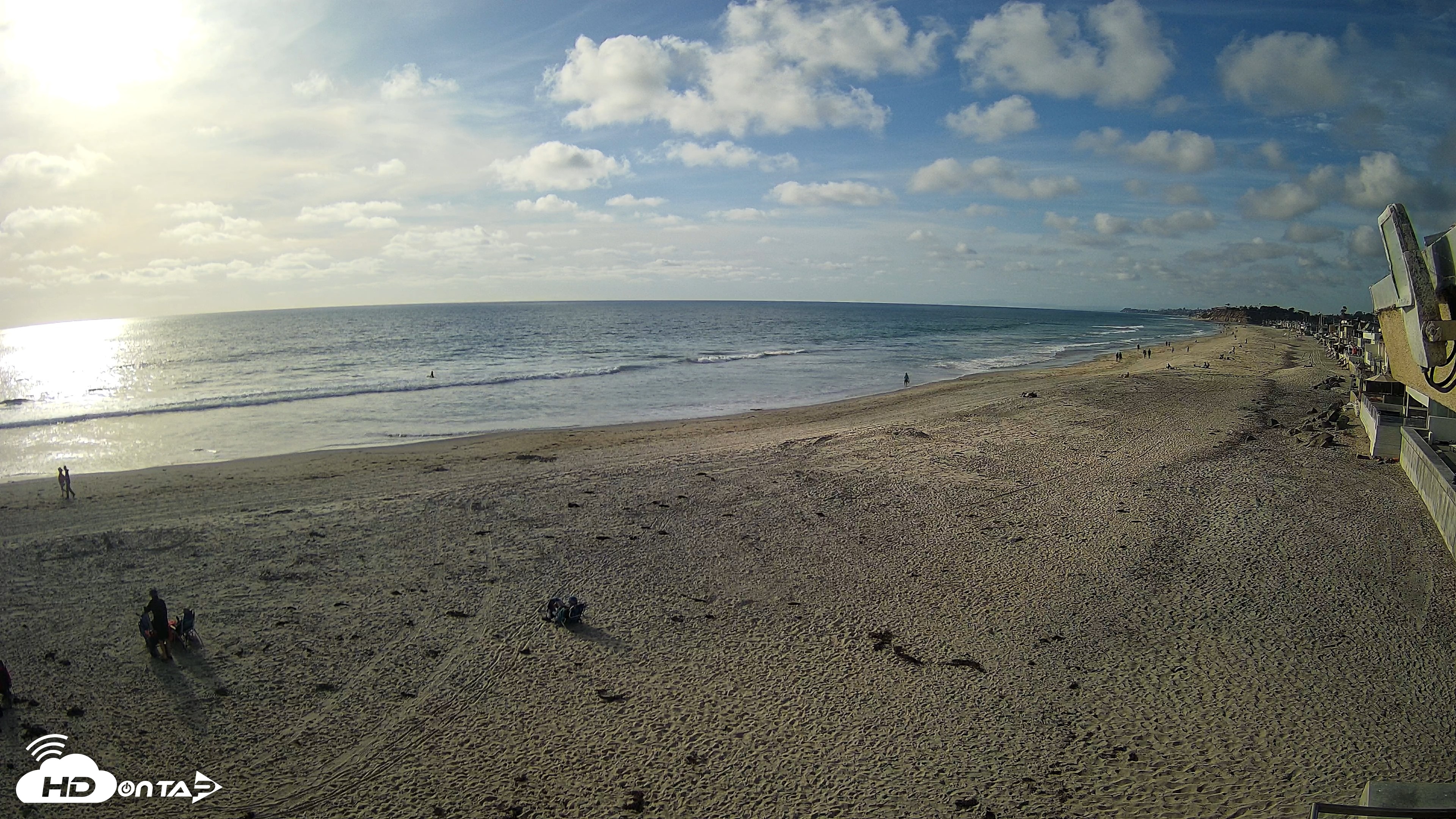 Snapshot of 17th St. Del Mar Beach - 4K NW View Live Cam taken Apr 20, 2026, 5:35pm PDT