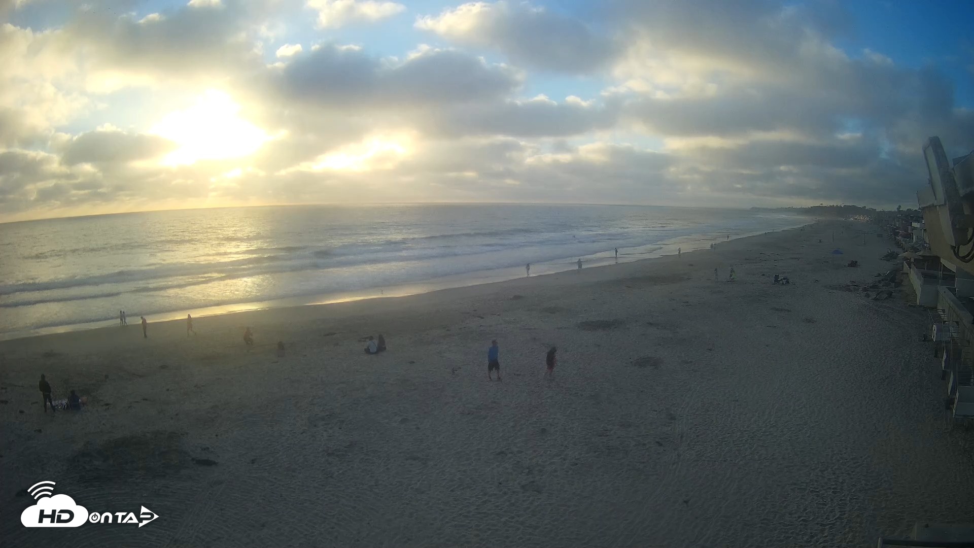 Snapshot of 17th St. Del Mar Beach - 4K NW View Live Cam taken Jul 5, 2026, 7:28pm PDT