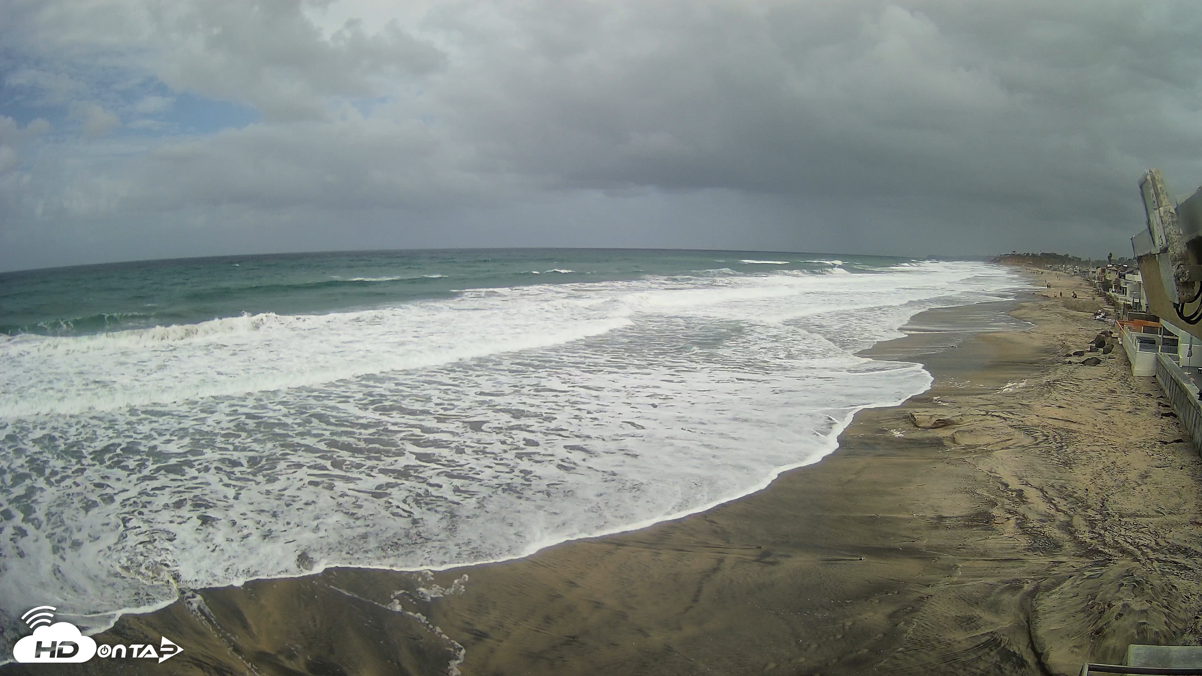 Snapshot of 17th St. Del Mar Beach - 4K NW View Live Cam taken Oct 11, 2026, 11:37am PDT
