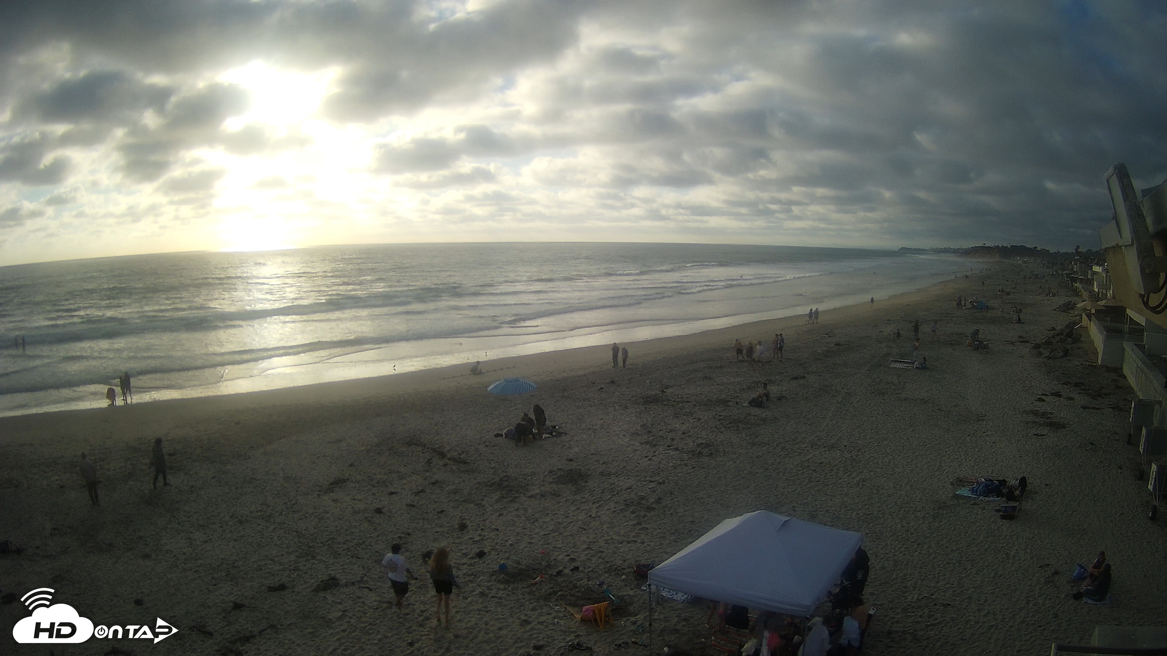 Snapshot of 17th St. Del Mar Beach - 4K NW View Live Cam taken Jun 19, 2026, 6:51pm PDT