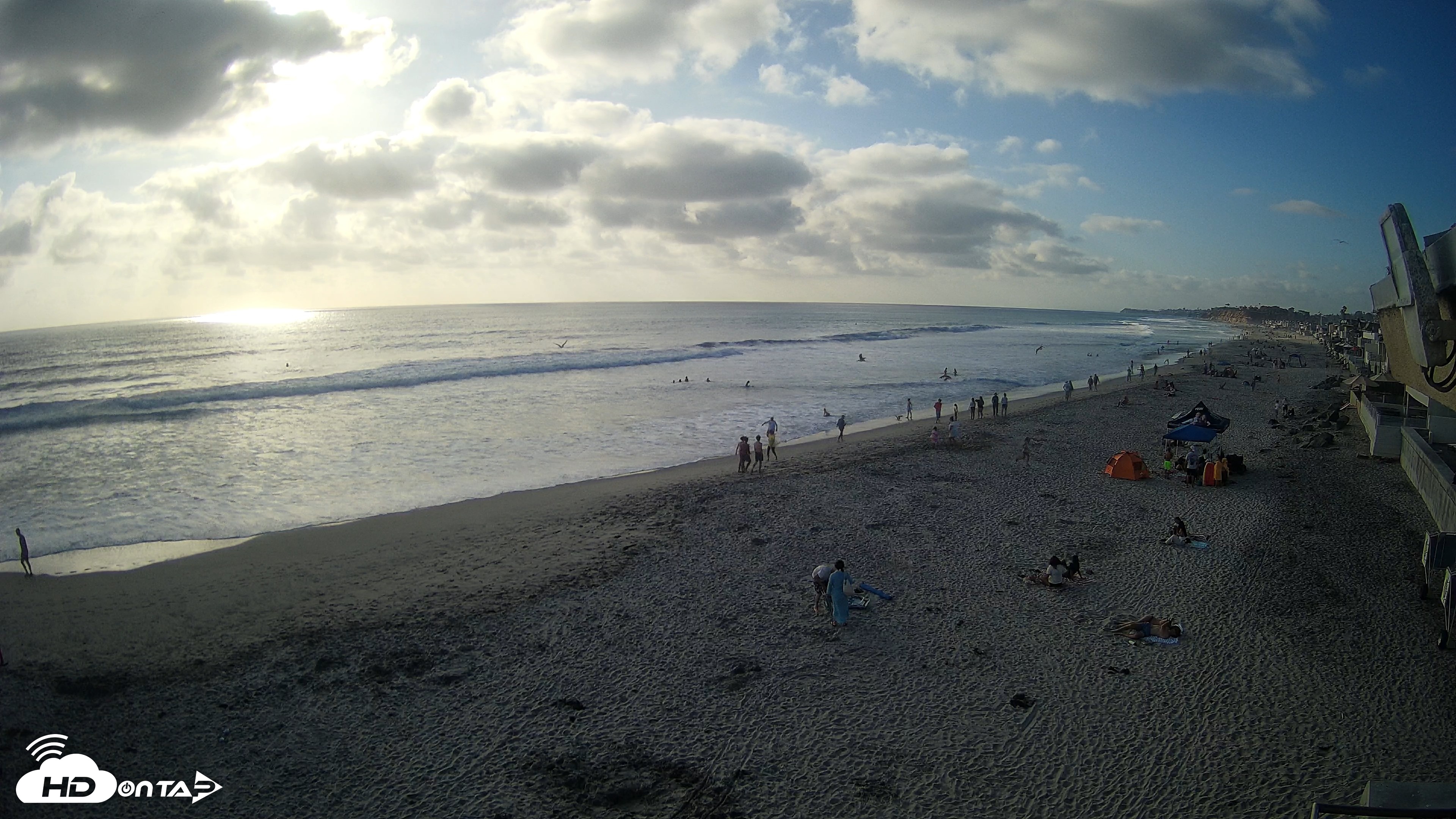 Snapshot of 17th St. Del Mar Beach - 4K NW View Live Cam taken Jun 7, 2026, 6:14pm PDT