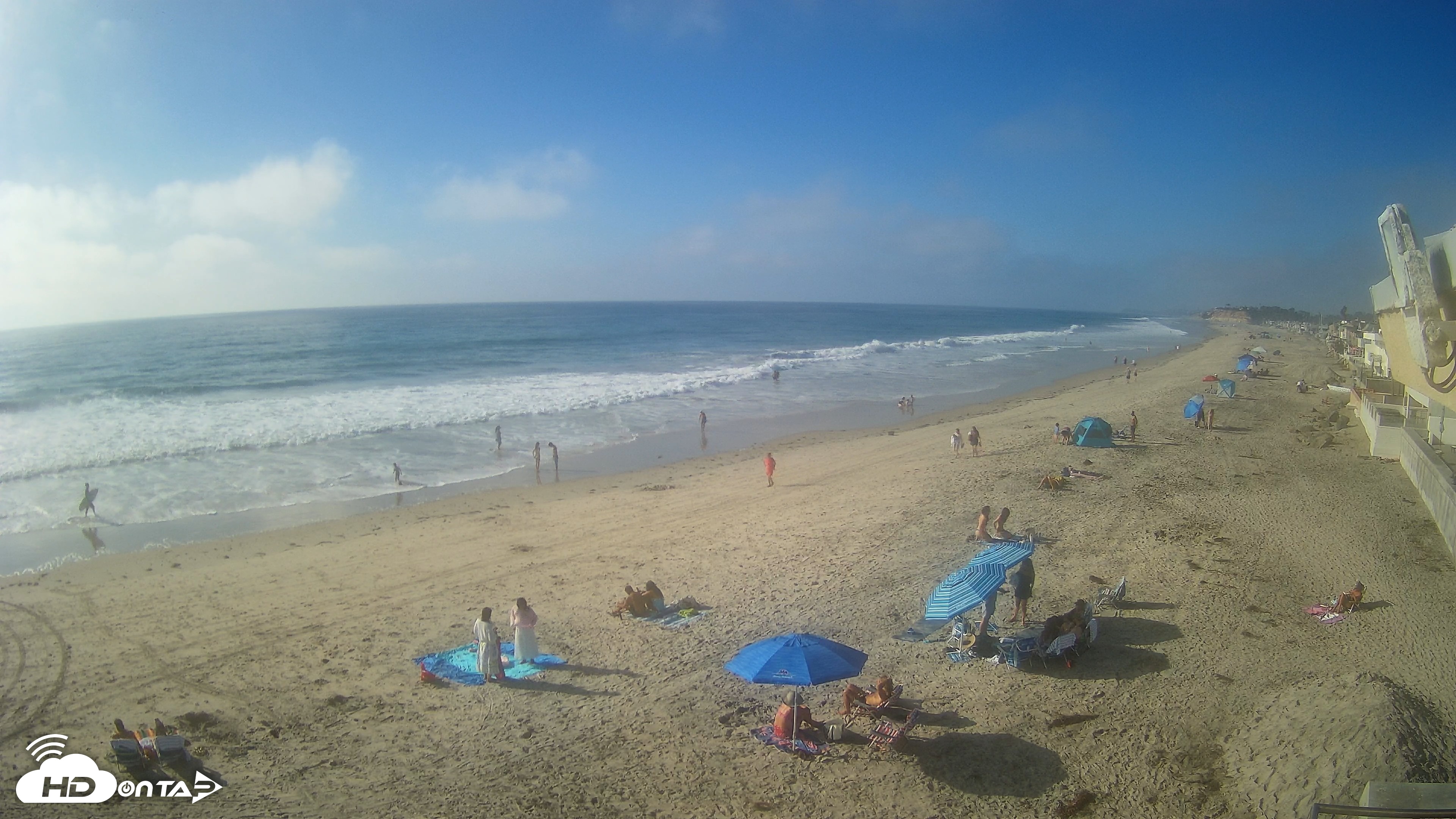 Snapshot of 17th St. Del Mar Beach - 4K NW View Live Cam taken Oct 8, 2026, 4:08pm PDT