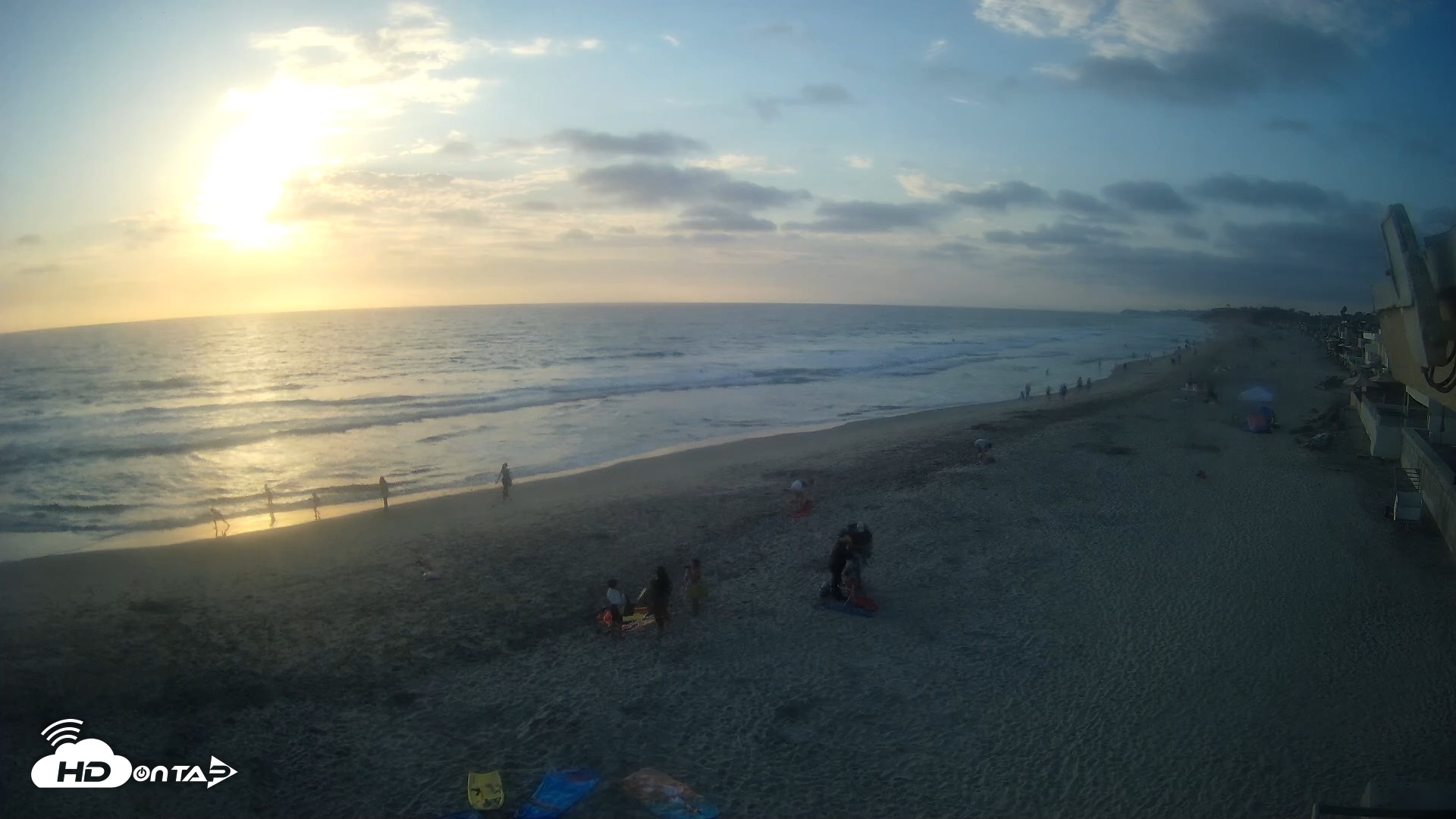 Snapshot of 17th St. Del Mar Beach - 4K NW View Live Cam taken Aug 5, 2026, 7:02pm PDT