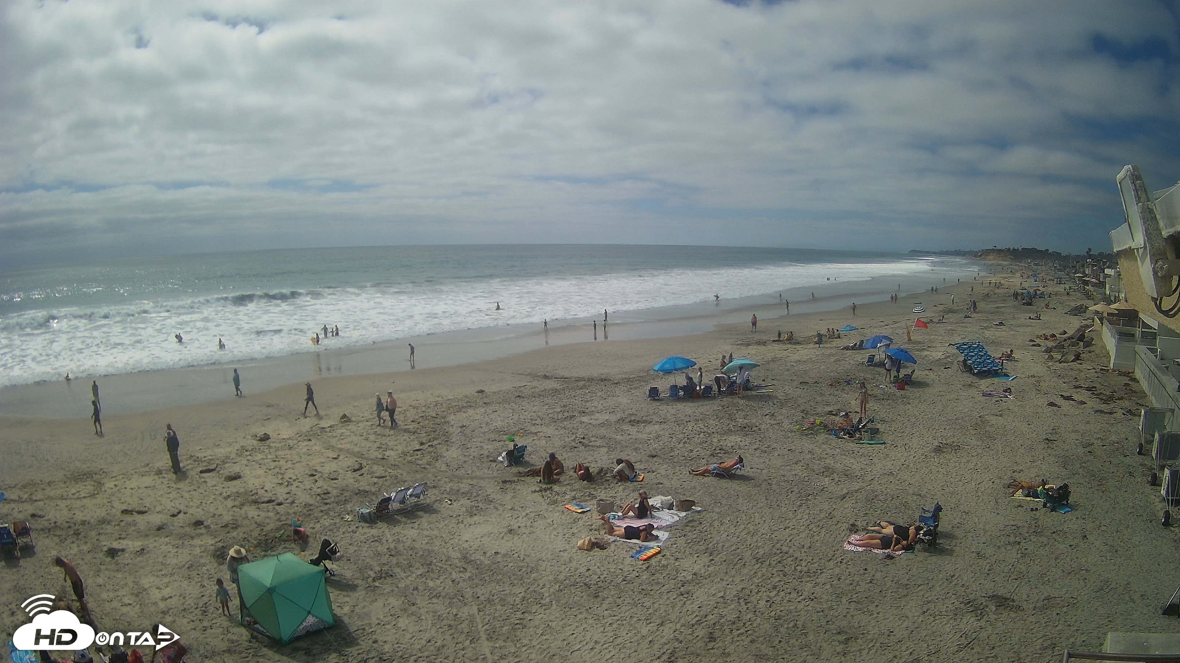 Snapshot of 17th St. Del Mar Beach - 4K NW View Live Cam taken Jun 17, 2026, 3:40pm PDT