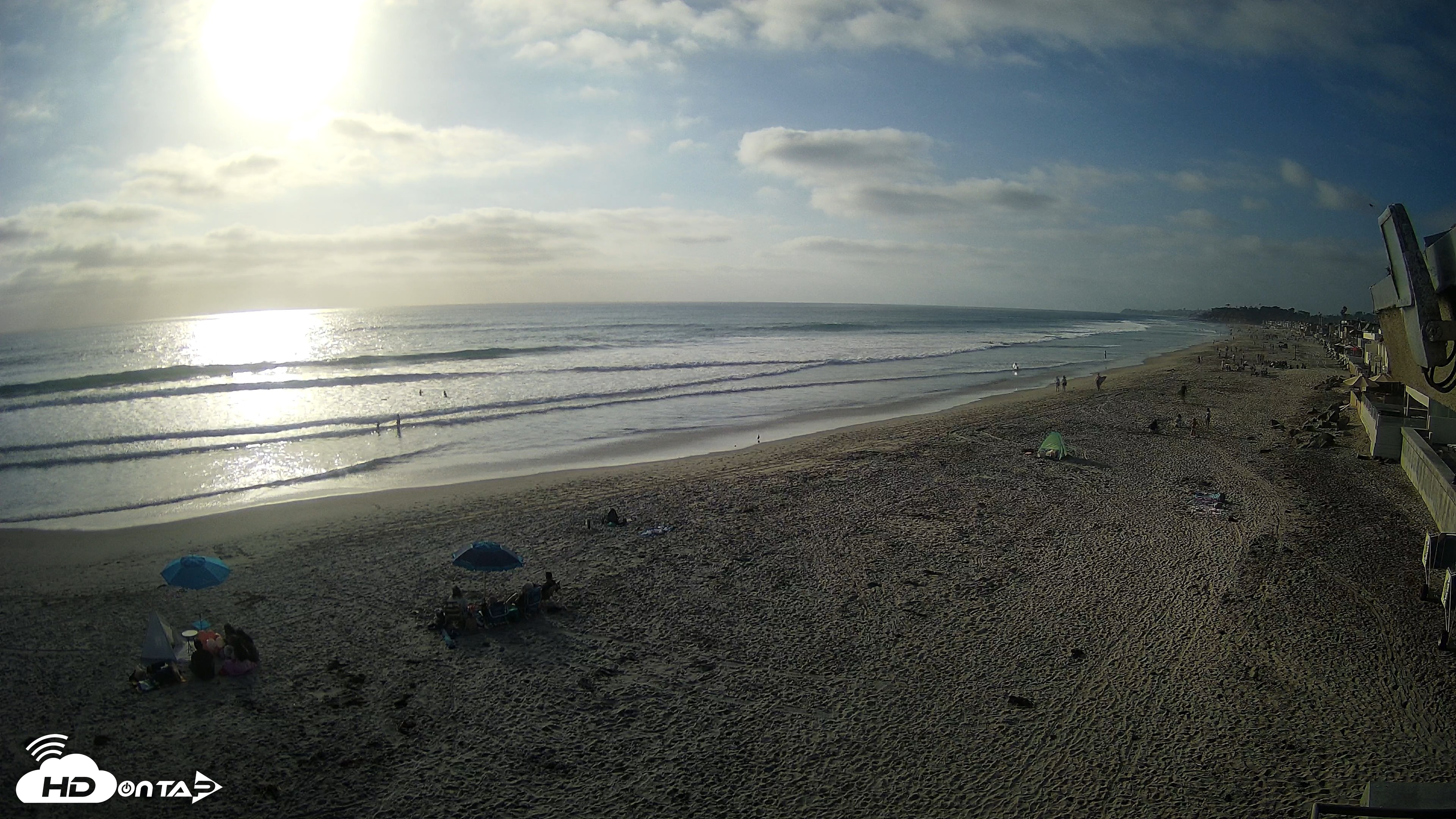 Snapshot of 17th St. Del Mar Beach - 4K NW View Live Cam taken Jun 4, 2026, 6:16pm PDT