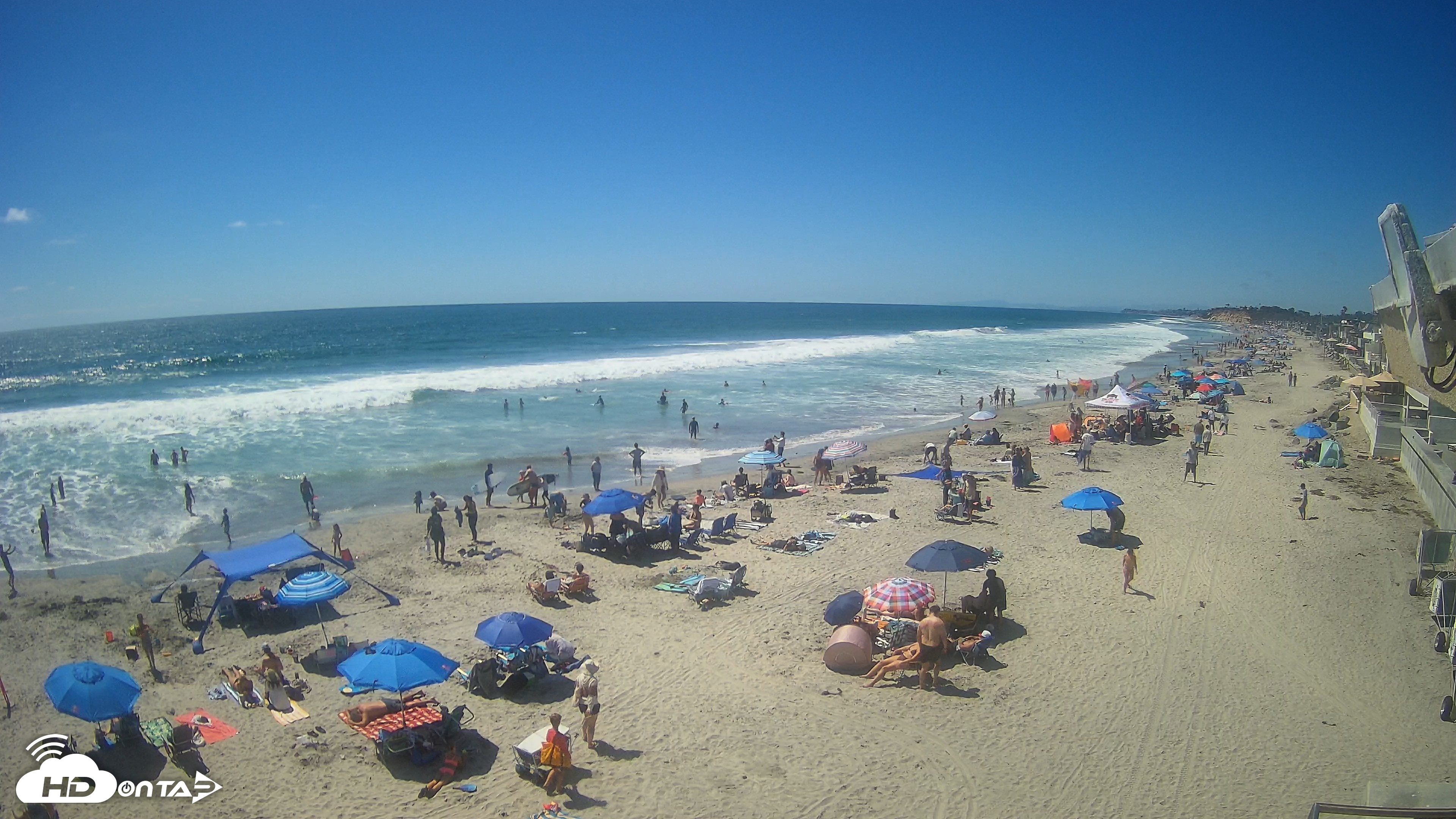 Snapshot of 17th St. Del Mar Beach - 4K NW View Live Cam taken Jun 21, 2026, 3:17pm PDT