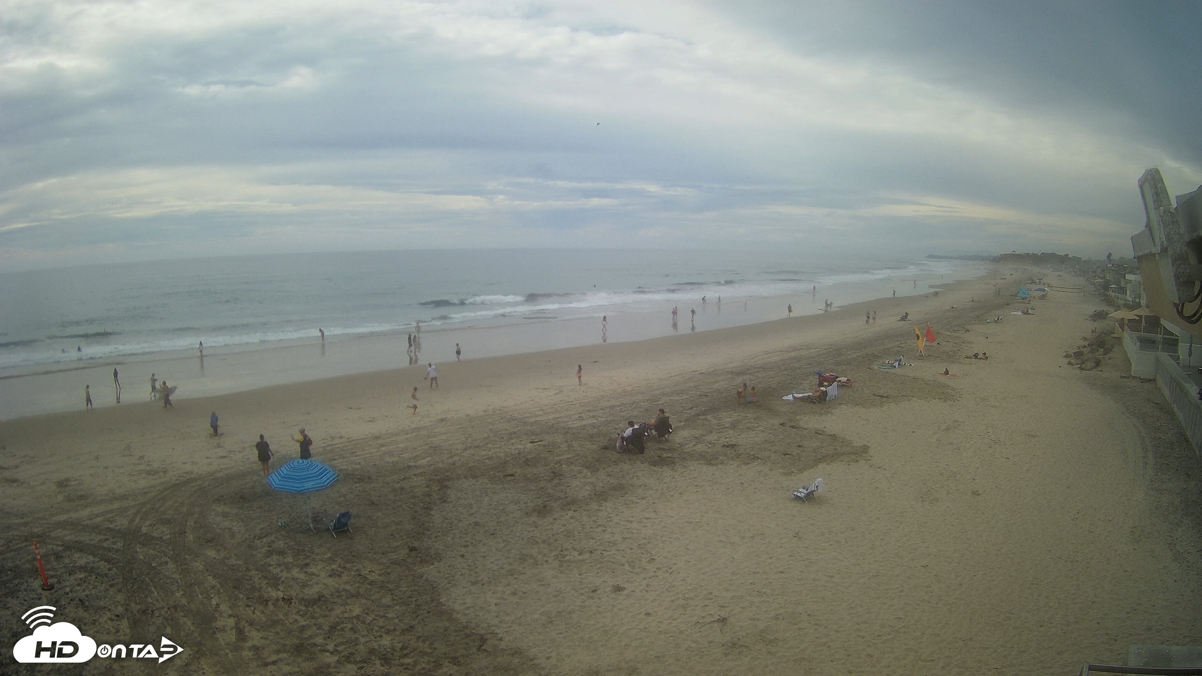 Snapshot of 17th St. Del Mar Beach - 4K NW View Live Cam taken Sep 27, 2026, 3:37pm PDT