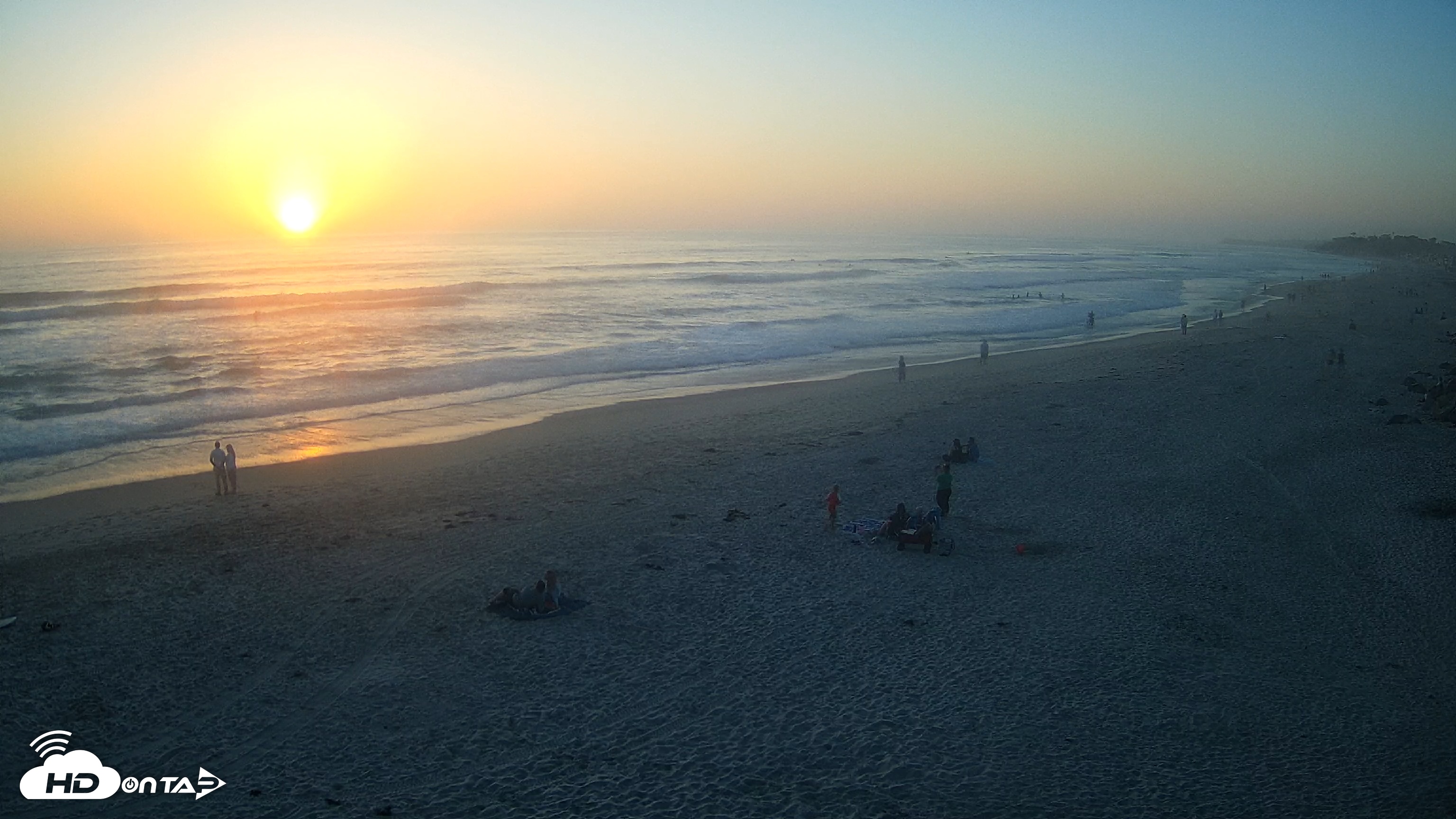Snapshot of 17th St. Del Mar Beach - 4K NW View Live Cam taken May 20, 2025, 7:40pm PDT