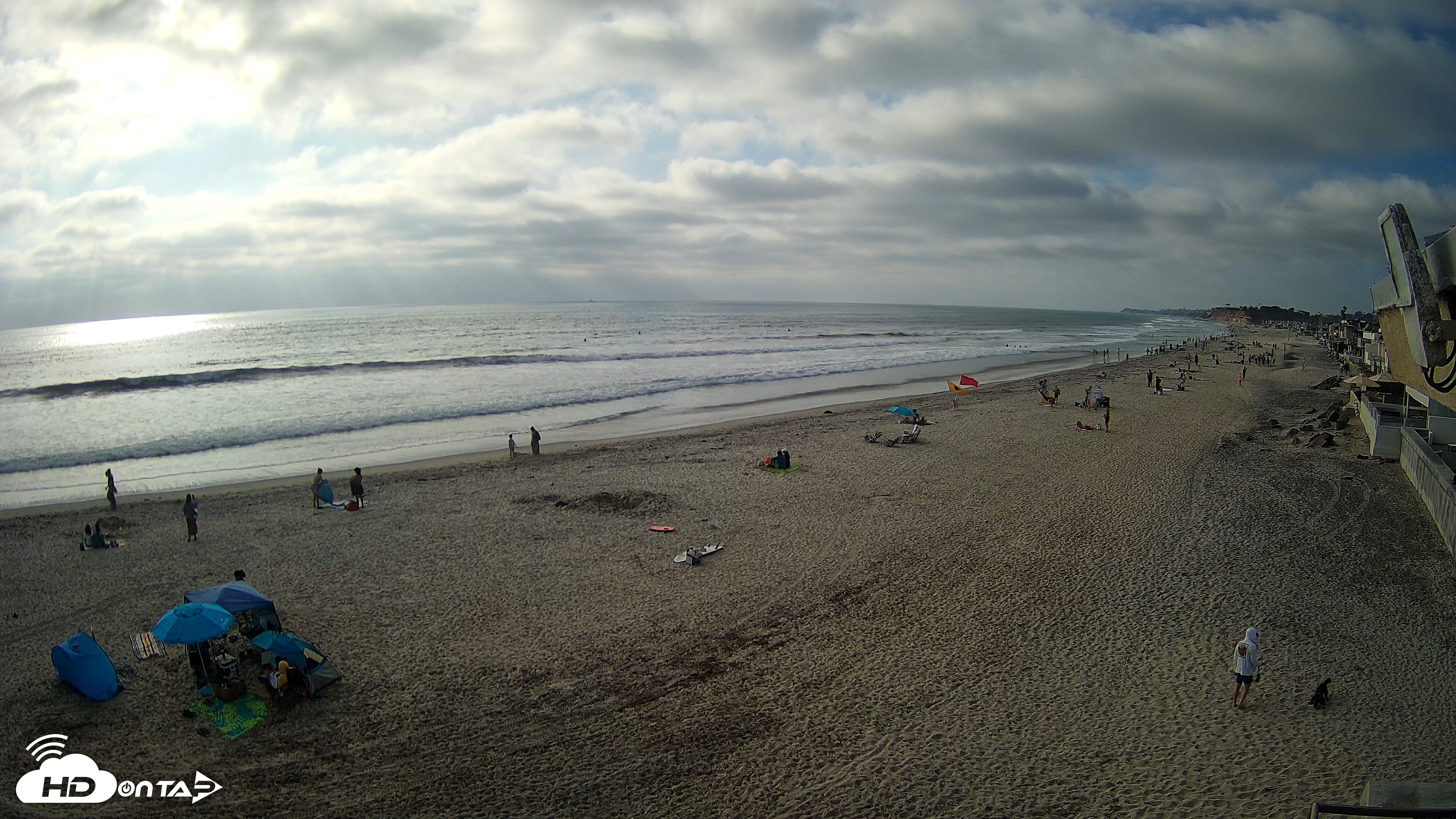 Snapshot of 17th St. Del Mar Beach - 4K NW View Live Cam taken May 9, 2026, 5:39pm PDT