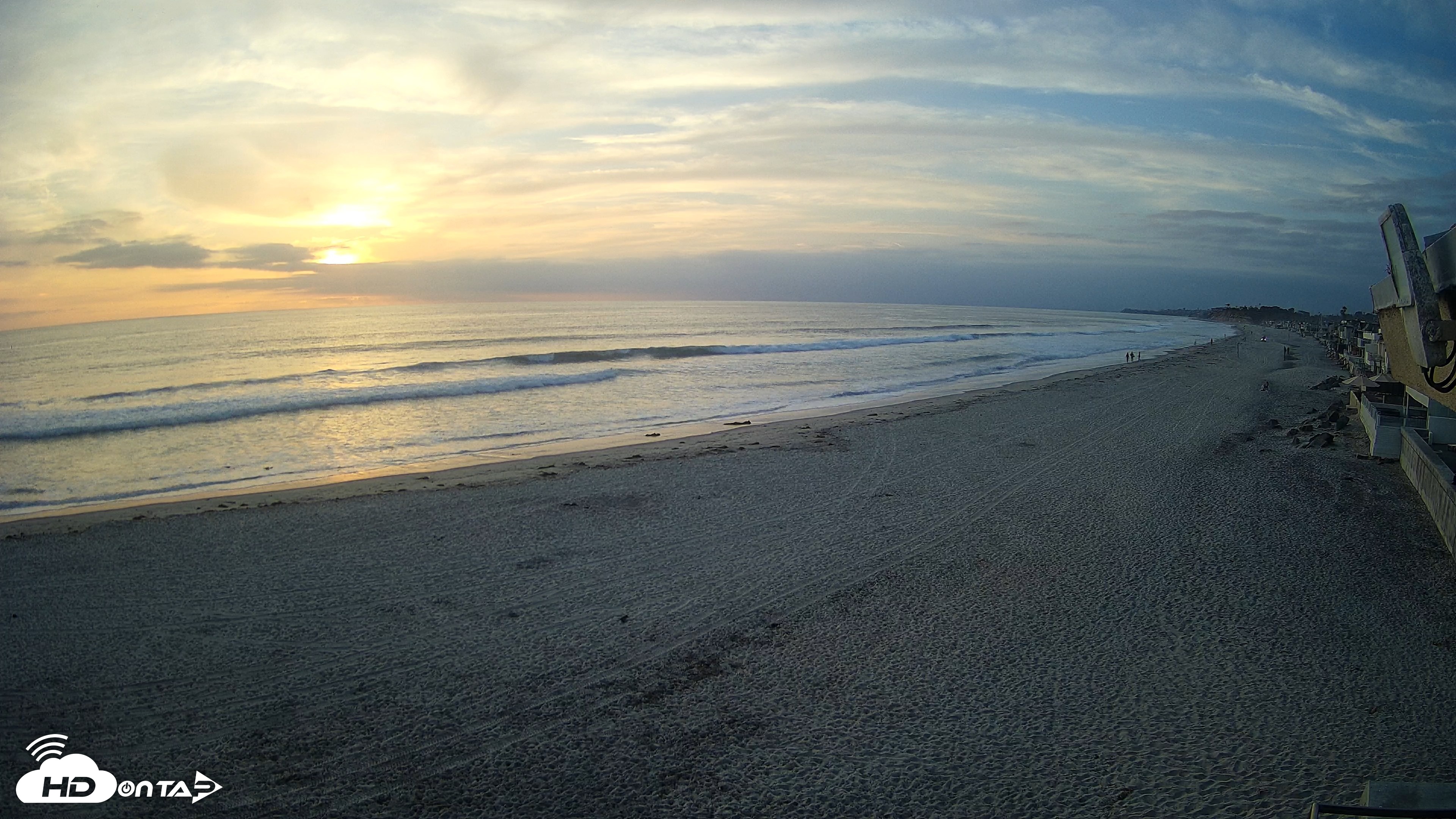 Snapshot of 17th St. Del Mar Beach - 4K NW View Live Cam taken May 12, 2026, 7:26pm PDT