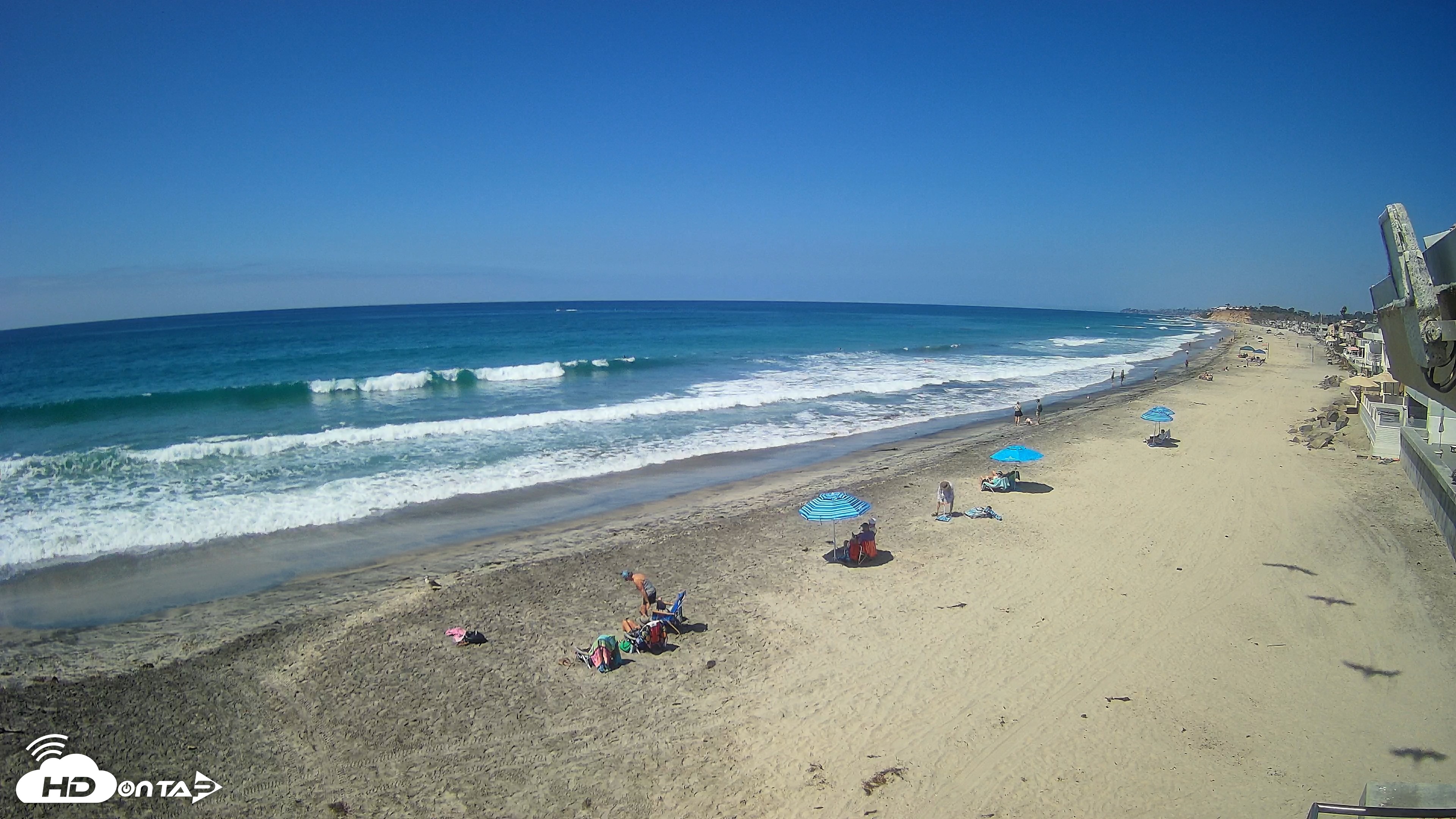 Snapshot of 17th St. Del Mar Beach - 4K NW View Live Cam taken Sep 16, 2026, 1:15pm PDT