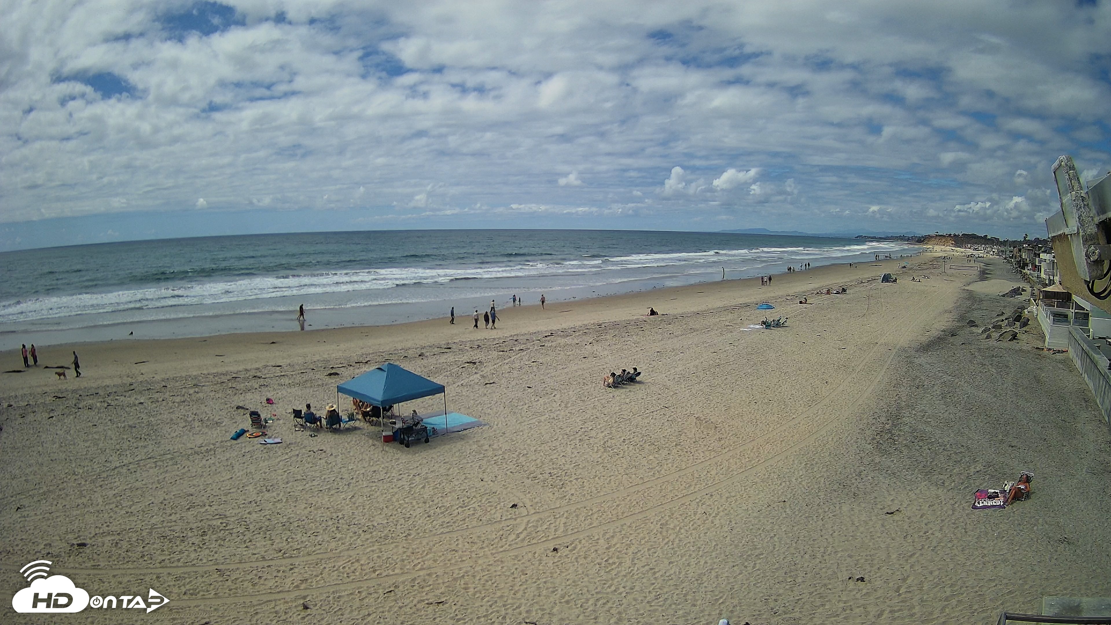 Snapshot of 17th St. Del Mar Beach - 4K NW View Live Cam taken Apr 26, 2026, 2:26pm PDT