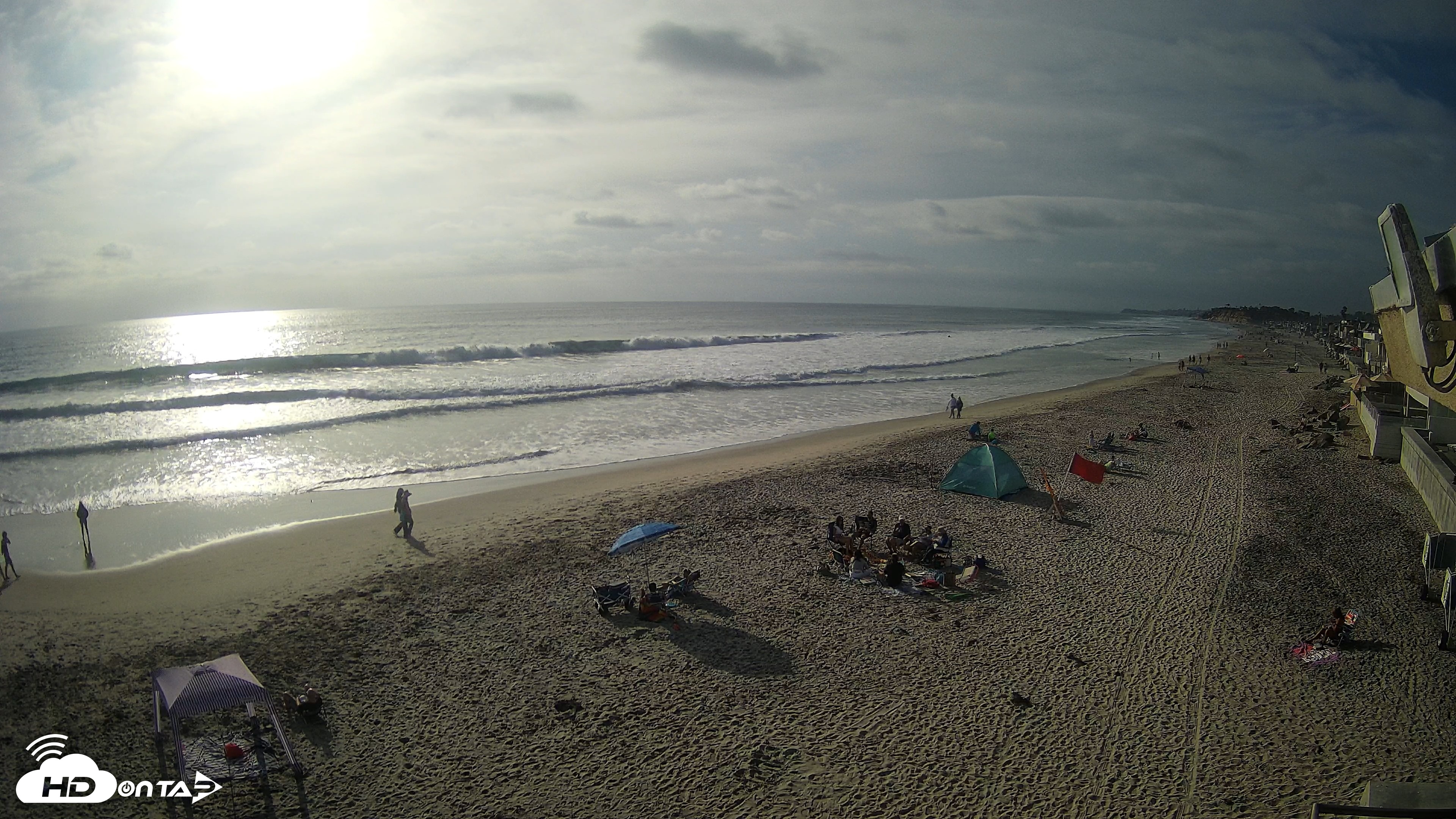 Snapshot of 17th St. Del Mar Beach - 4K NW View Live Cam taken Jun 6, 2026, 5:58pm PDT