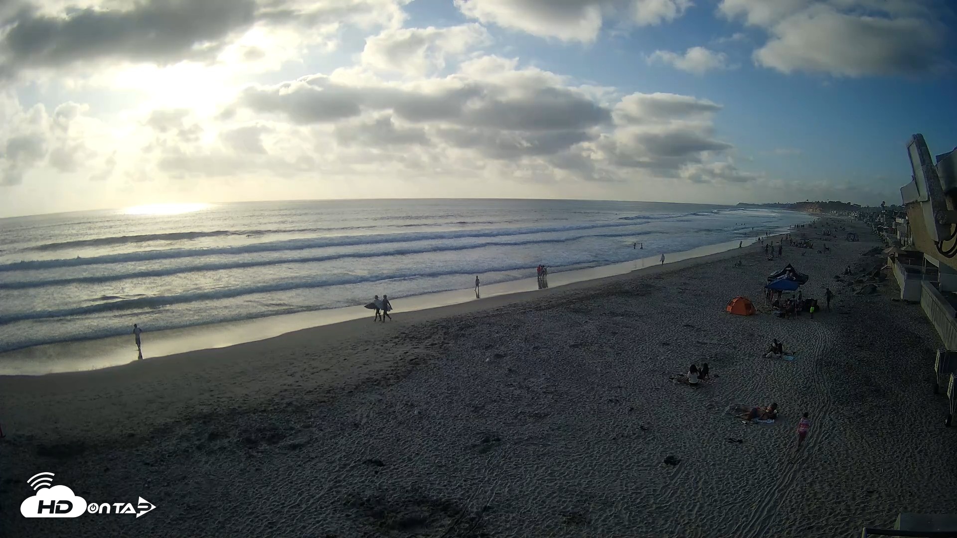 Snapshot of 17th St. Del Mar Beach - 4K NW View Live Cam taken Jun 7, 2026, 6:20pm PDT