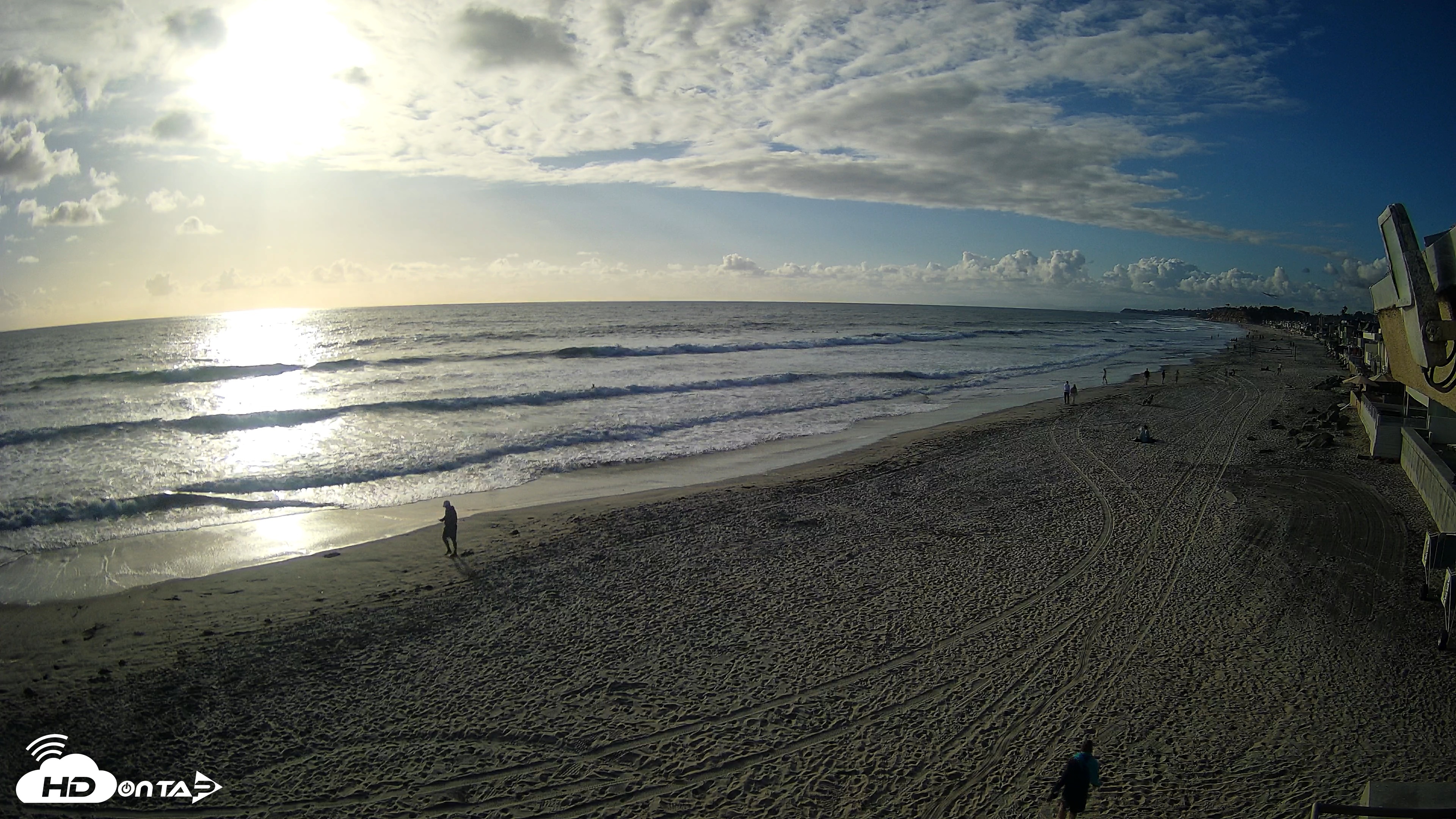Snapshot of 17th St. Del Mar Beach - 4K NW View Live Cam taken May 27, 2026, 6:26pm PDT