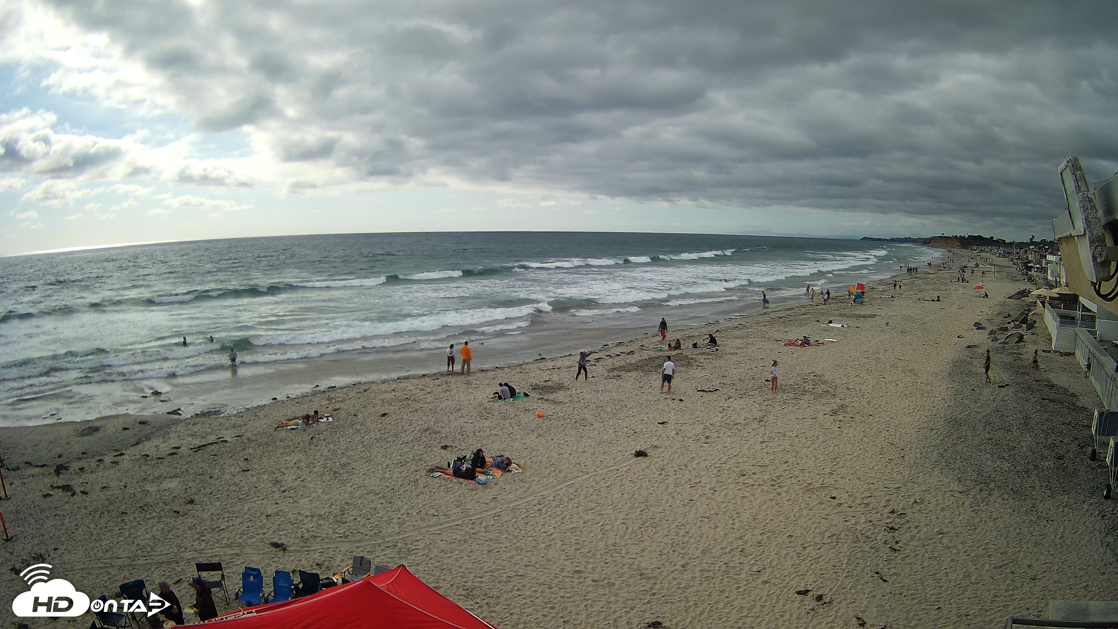 Snapshot of 17th St. Del Mar Beach - 4K NW View Live Cam taken May 25, 2026, 5:00pm PDT