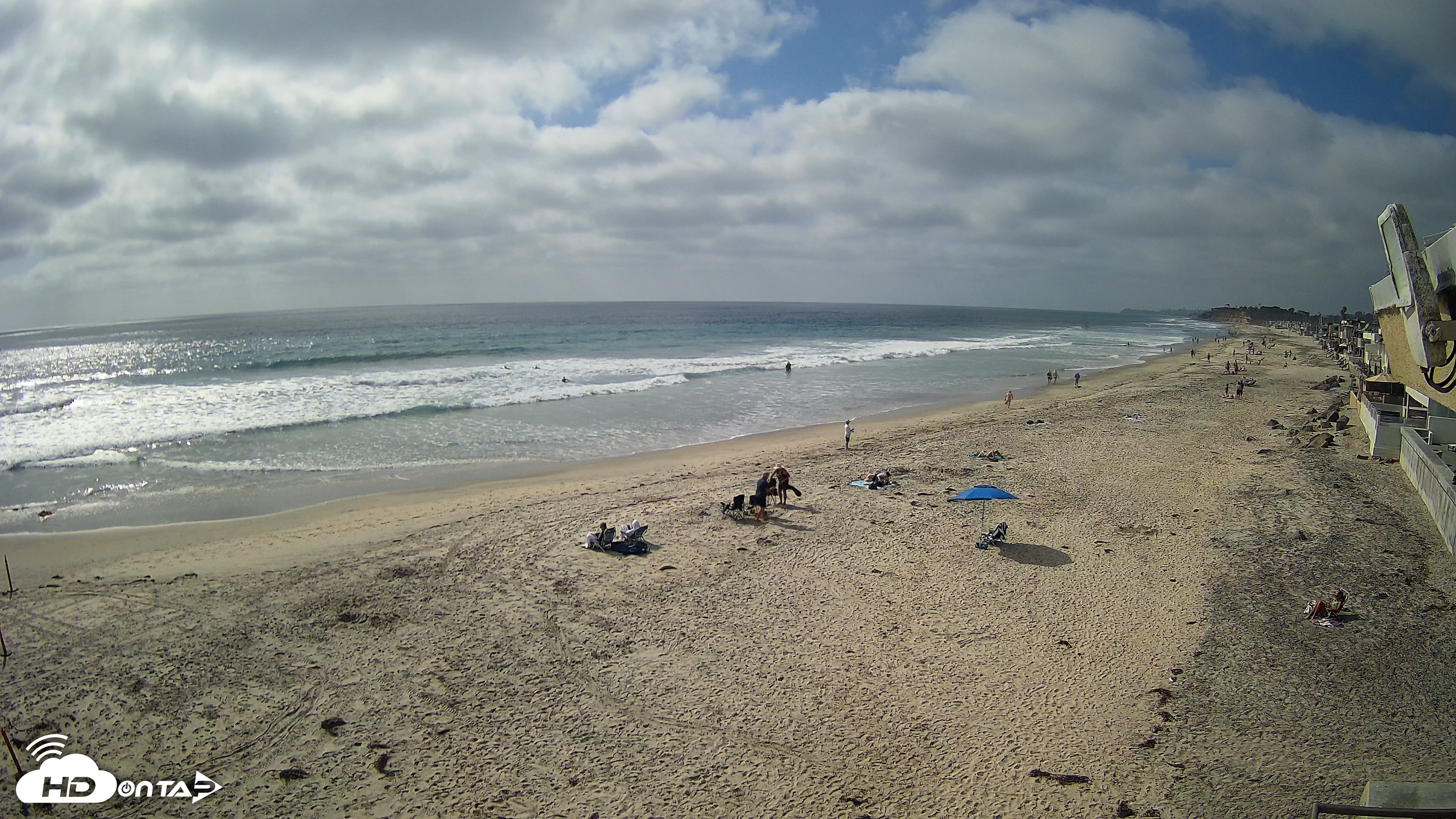 Snapshot of 17th St. Del Mar Beach - 4K NW View Live Cam taken May 21, 2026, 4:35pm PDT