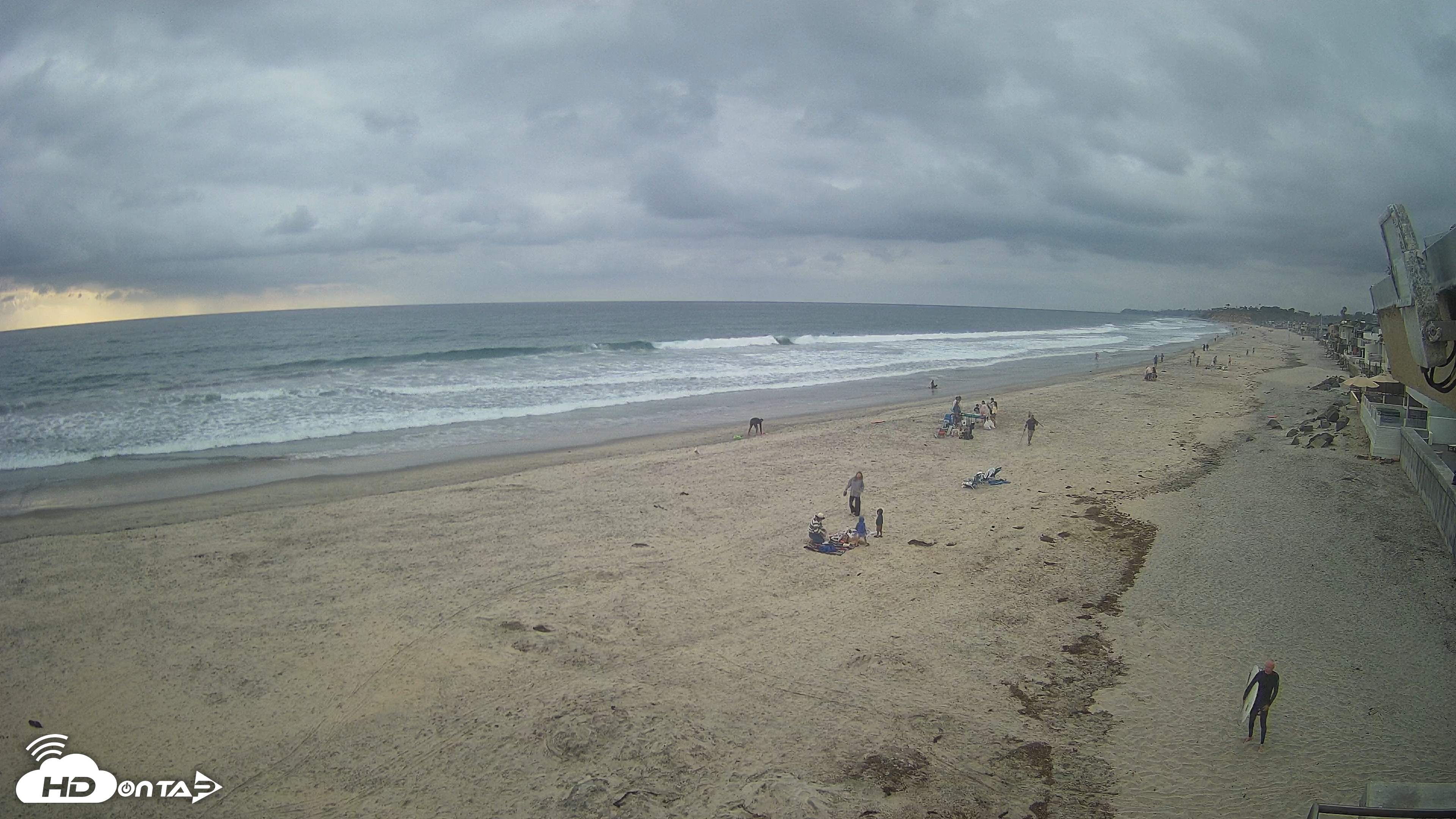 Snapshot of 17th St. Del Mar Beach - 4K NW View Live Cam taken May 16, 2026, 5:53pm PDT