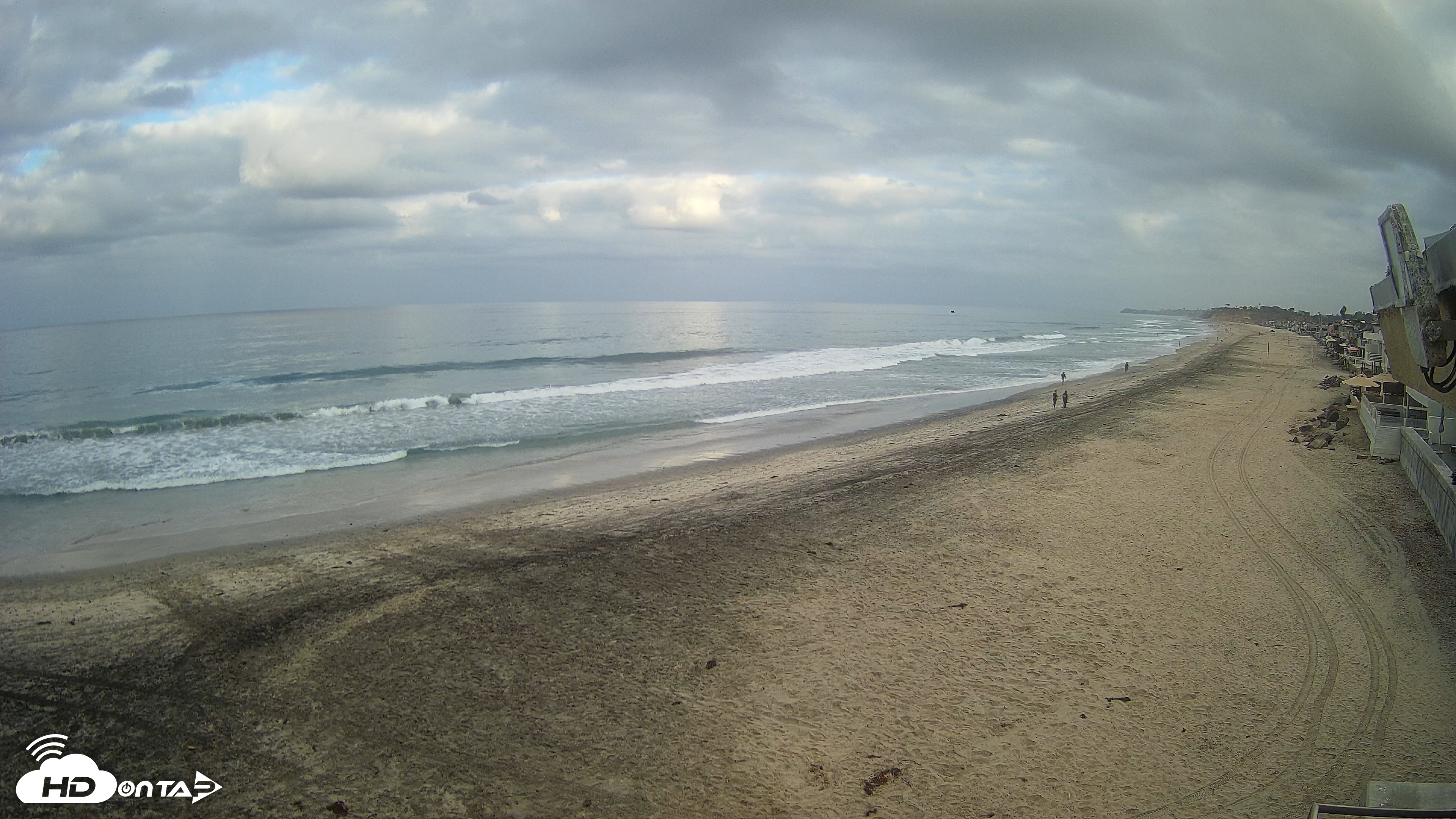 Snapshot of 17th St. Del Mar Beach - 4K NW View Live Cam taken Sep 16, 2026, 7:49am PDT