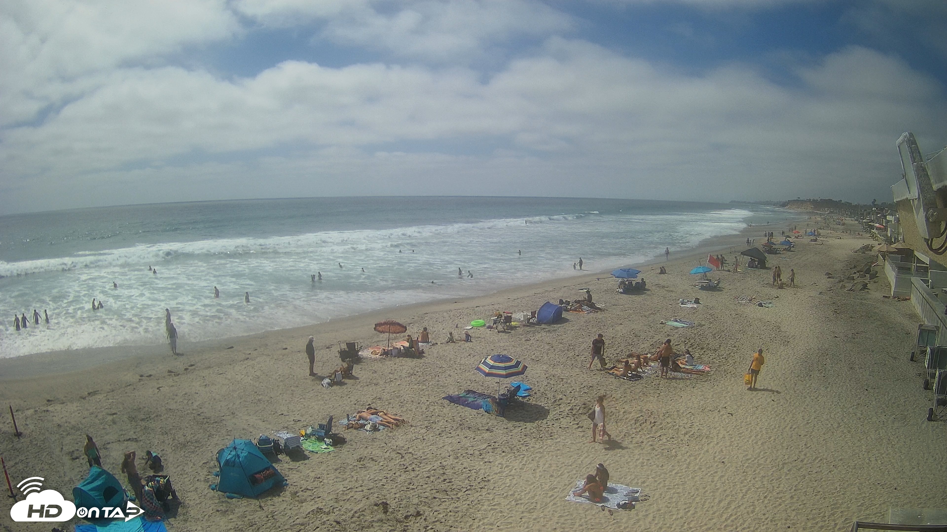 Snapshot of 17th St. Del Mar Beach - 4K NW View Live Cam taken Jun 10, 2026, 4:09pm PDT