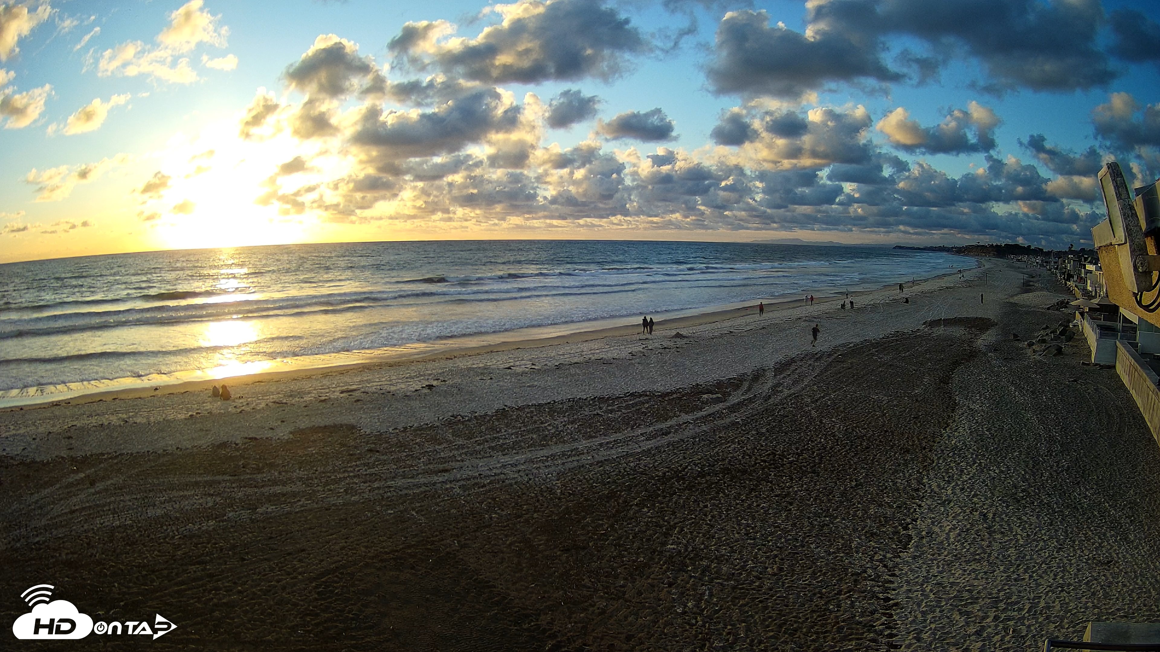 Snapshot of 17th St. Del Mar Beach - 4K NW View Live Cam taken May 5, 2026, 7:13pm PDT