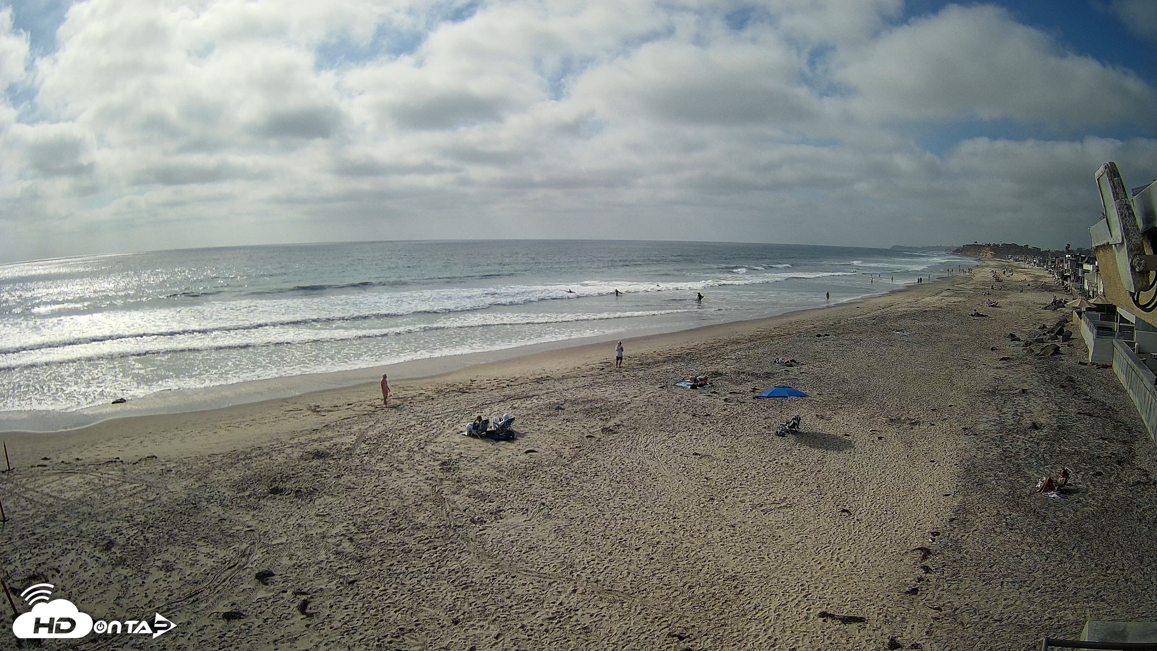 Snapshot of 17th St. Del Mar Beach - 4K NW View Live Cam taken May 21, 2026, 4:40pm PDT