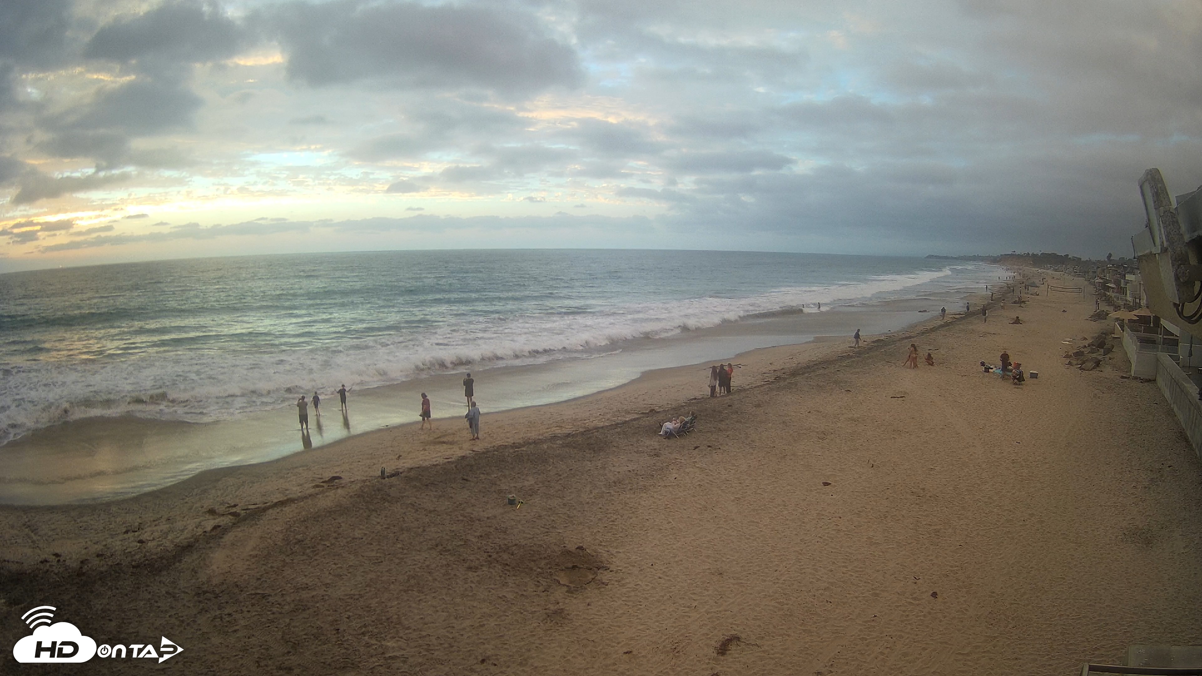 Snapshot of 17th St. Del Mar Beach - 4K NW View Live Cam taken Sep 20, 2026, 6:48pm PDT