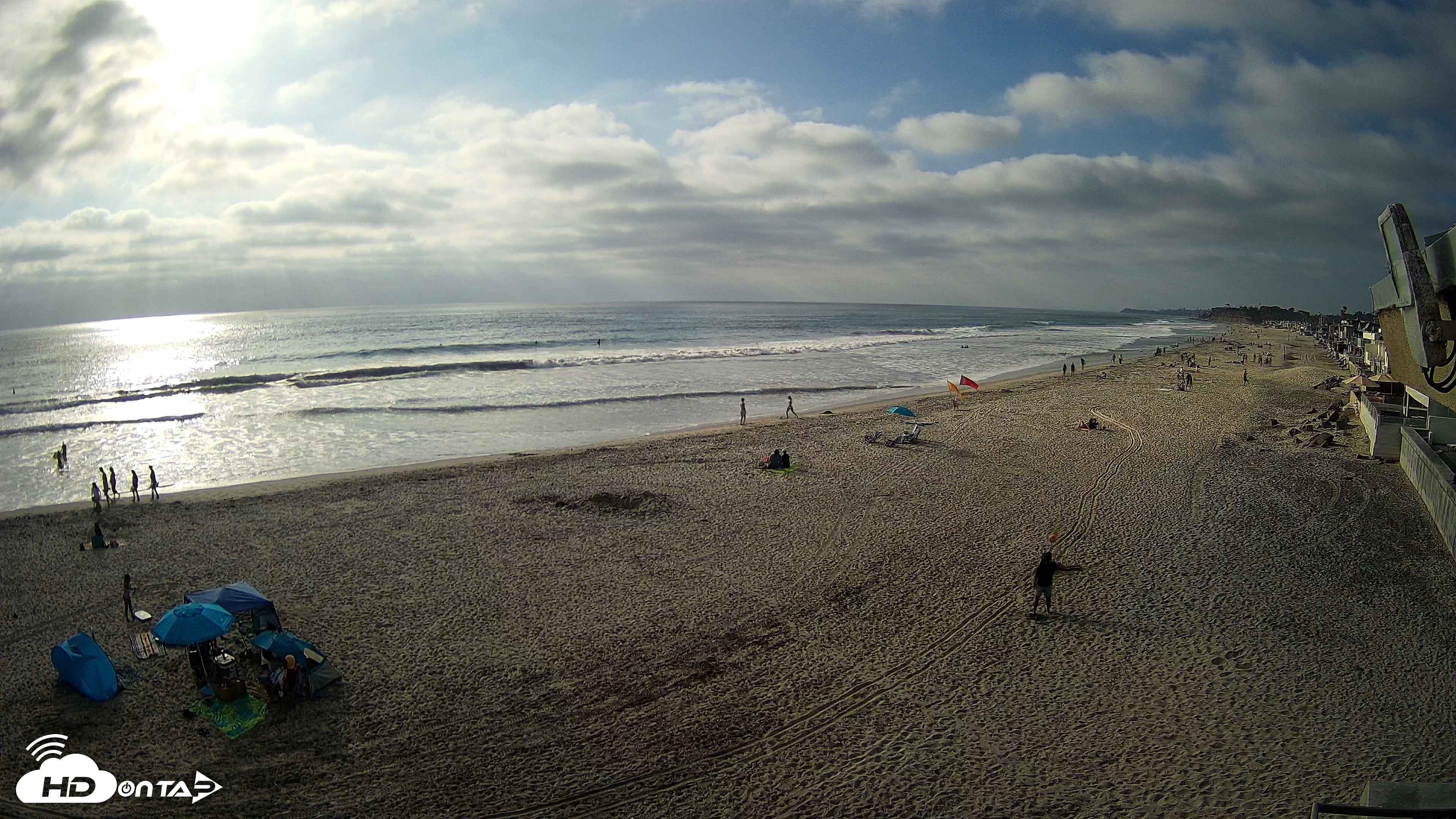 Snapshot of 17th St. Del Mar Beach - 4K NW View Live Cam taken May 9, 2026, 5:47pm PDT