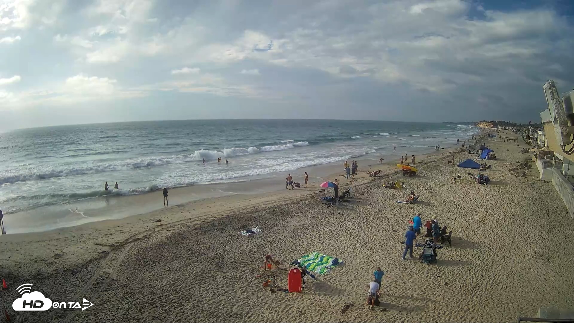 Snapshot of 17th St. Del Mar Beach - 4K NW View Live Cam taken Sep 20, 2026, 4:43pm PDT