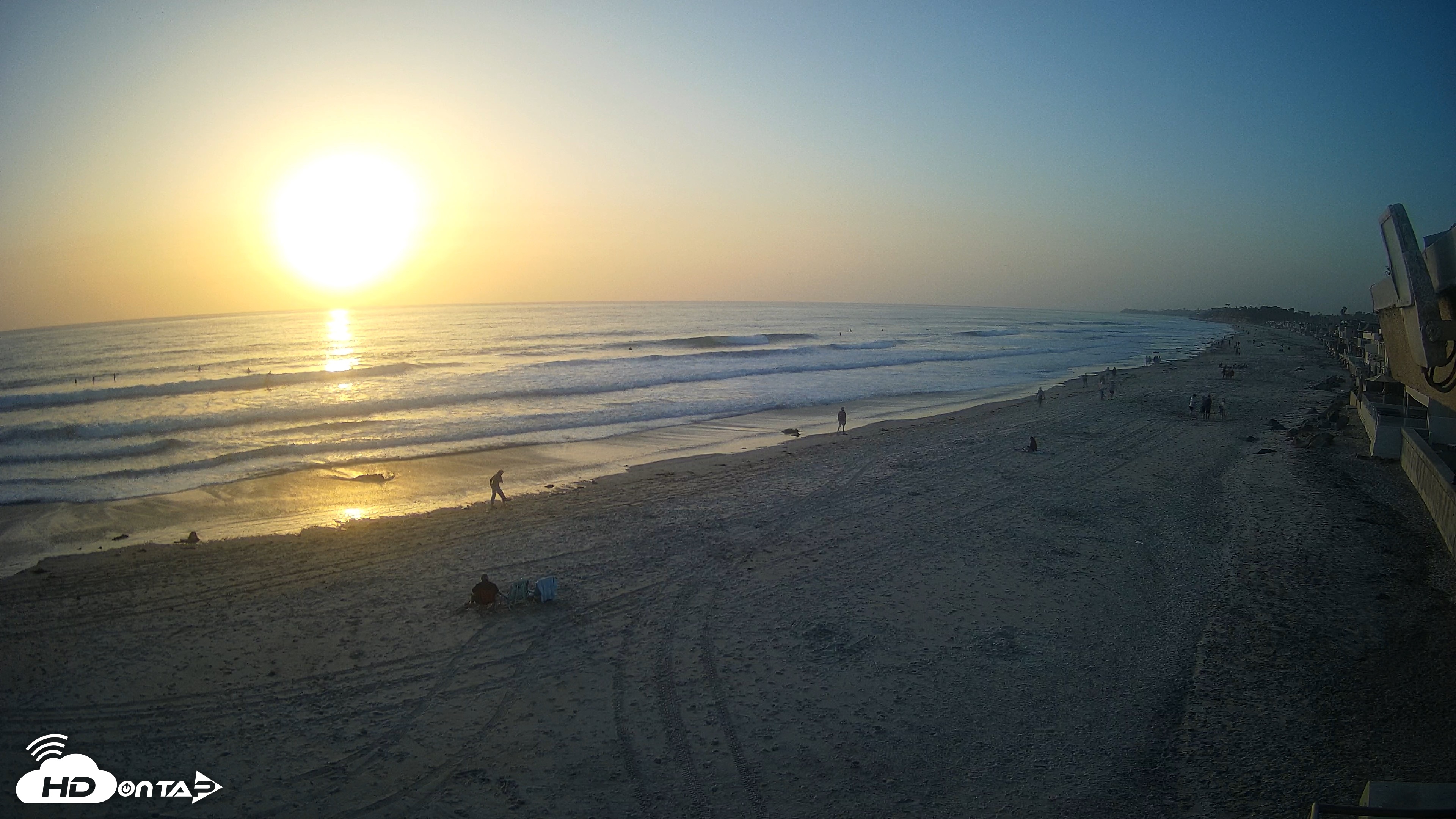 Snapshot of 17th St. Del Mar Beach - 4K NW View Live Cam taken May 18, 2026, 7:20pm PDT