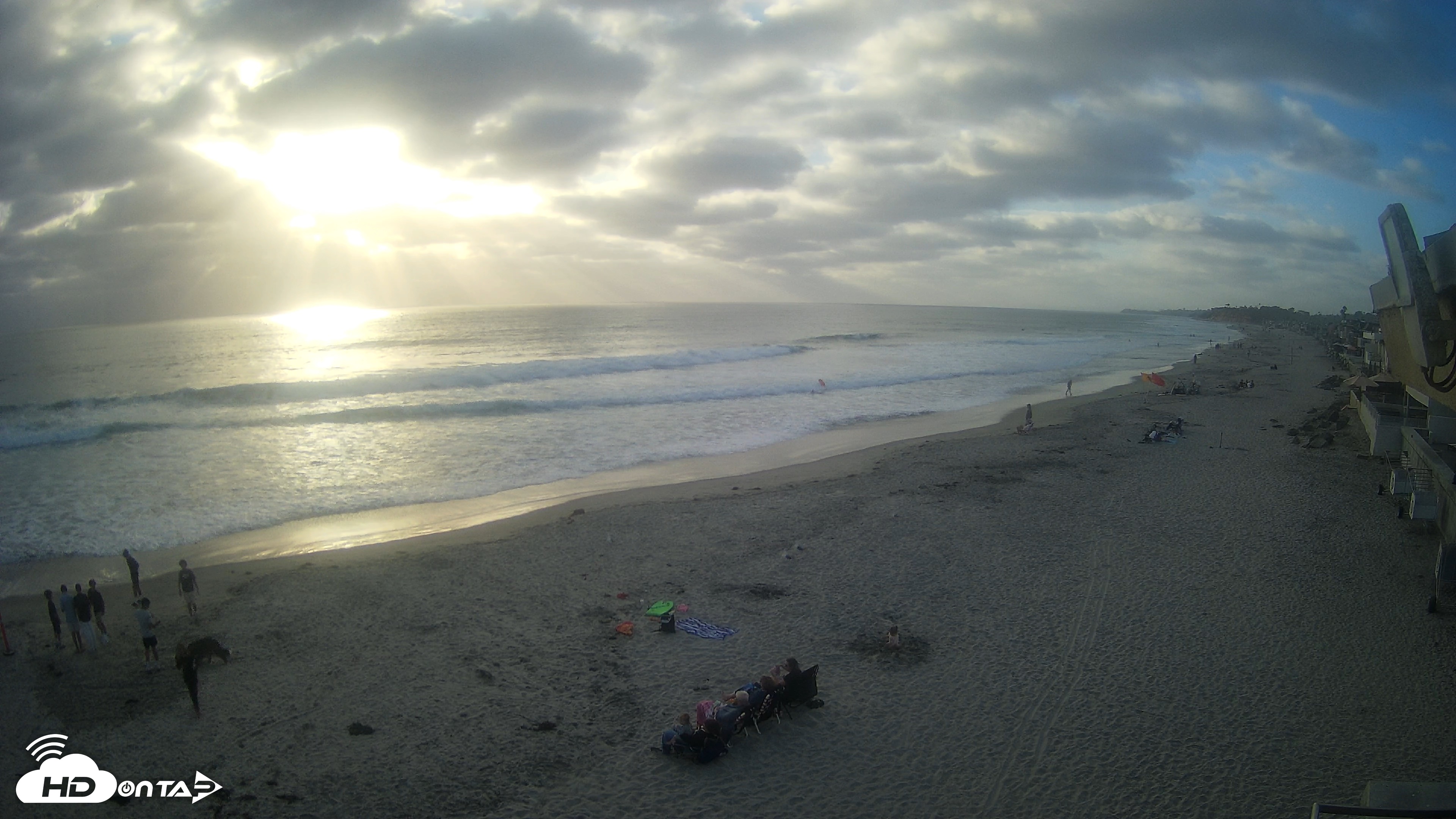 Snapshot of 17th St. Del Mar Beach - 4K NW View Live Cam taken Jun 29, 2026, 7:00pm PDT