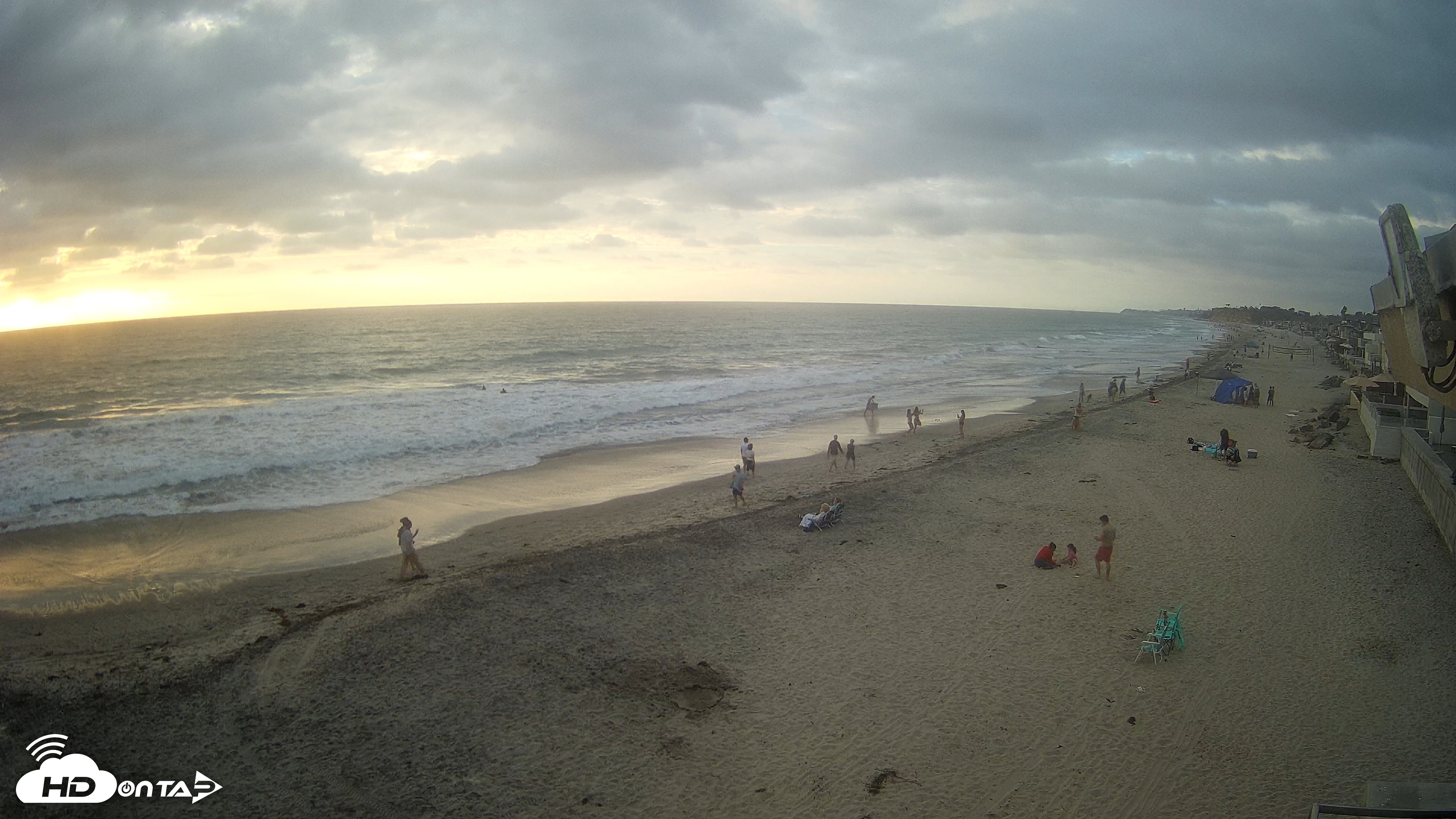 Snapshot of 17th St. Del Mar Beach - 4K NW View Live Cam taken Sep 20, 2026, 6:13pm PDT