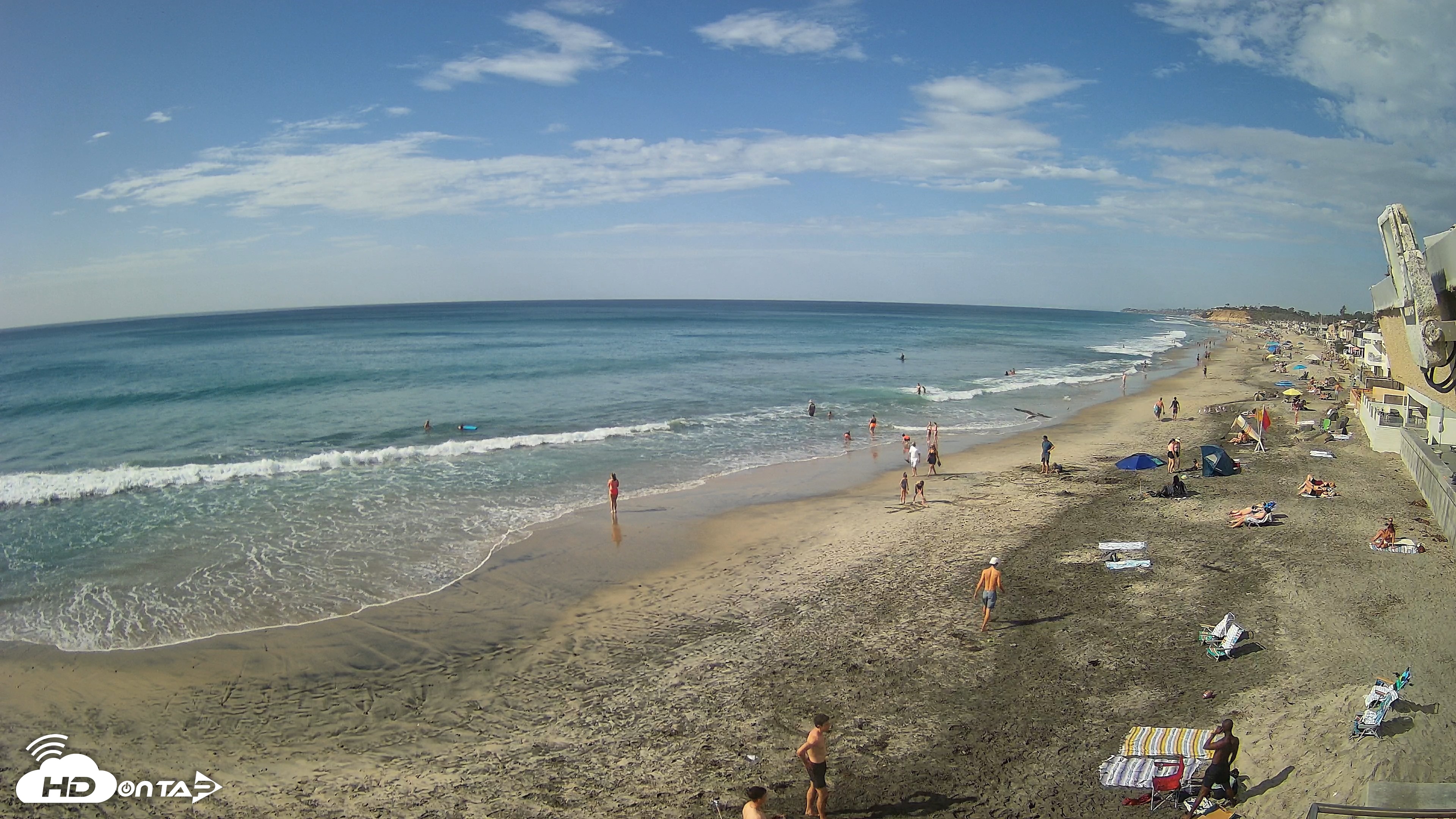 Snapshot of 17th St. Del Mar Beach - 4K NW View Live Cam taken Oct 17, 2026, 3:06pm PDT