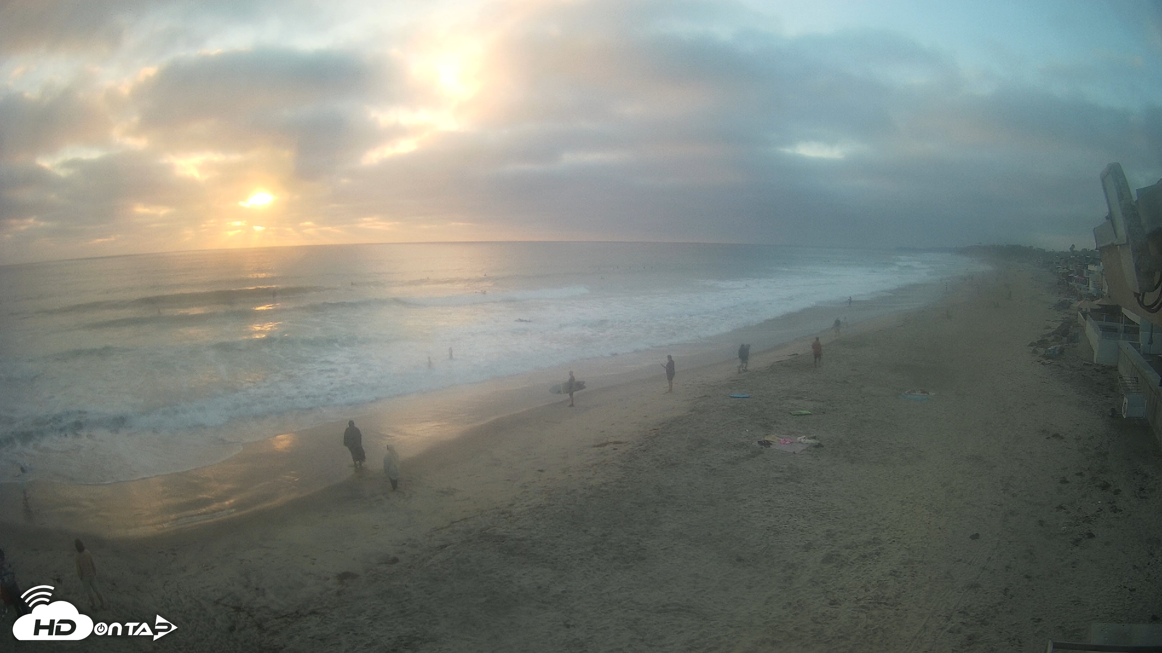 Snapshot of 17th St. Del Mar Beach - 4K NW View Live Cam taken Jul 29, 2026, 7:34pm PDT
