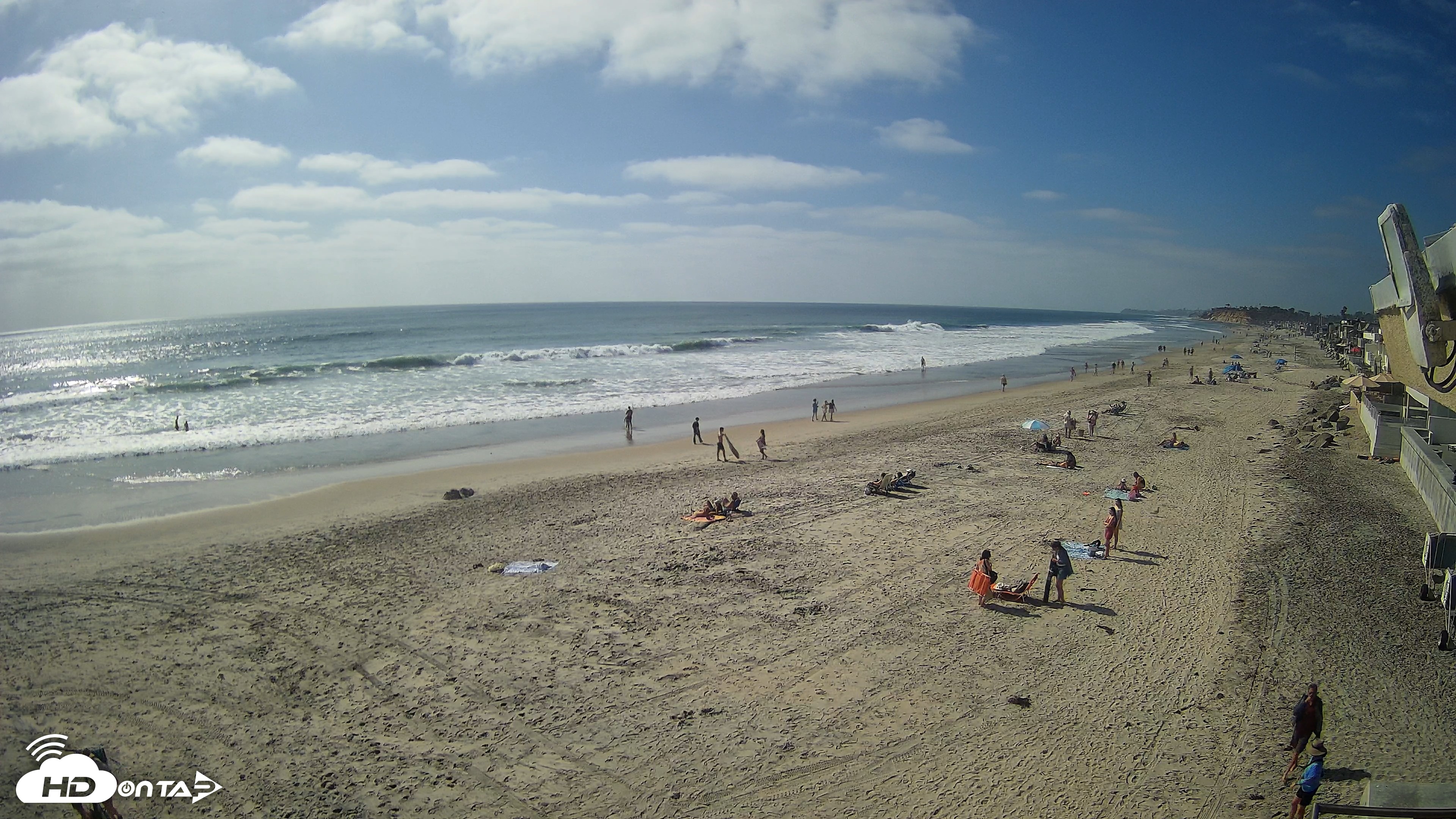 Snapshot of 17th St. Del Mar Beach - 4K NW View Live Cam taken Jun 1, 2026, 4:29pm PDT