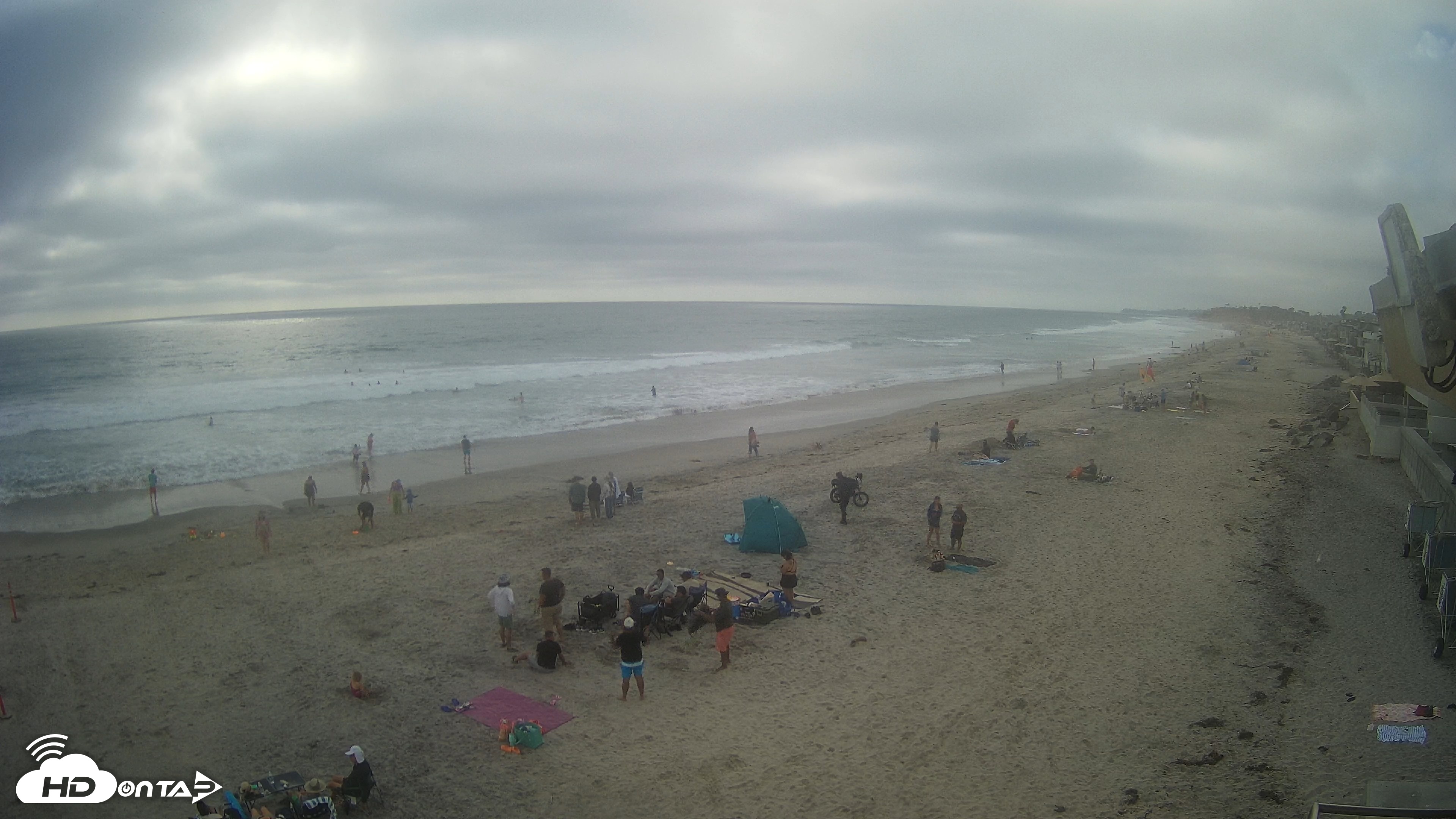Snapshot of 17th St. Del Mar Beach - 4K NW View Live Cam taken Jun 15, 2026, 5:14pm PDT